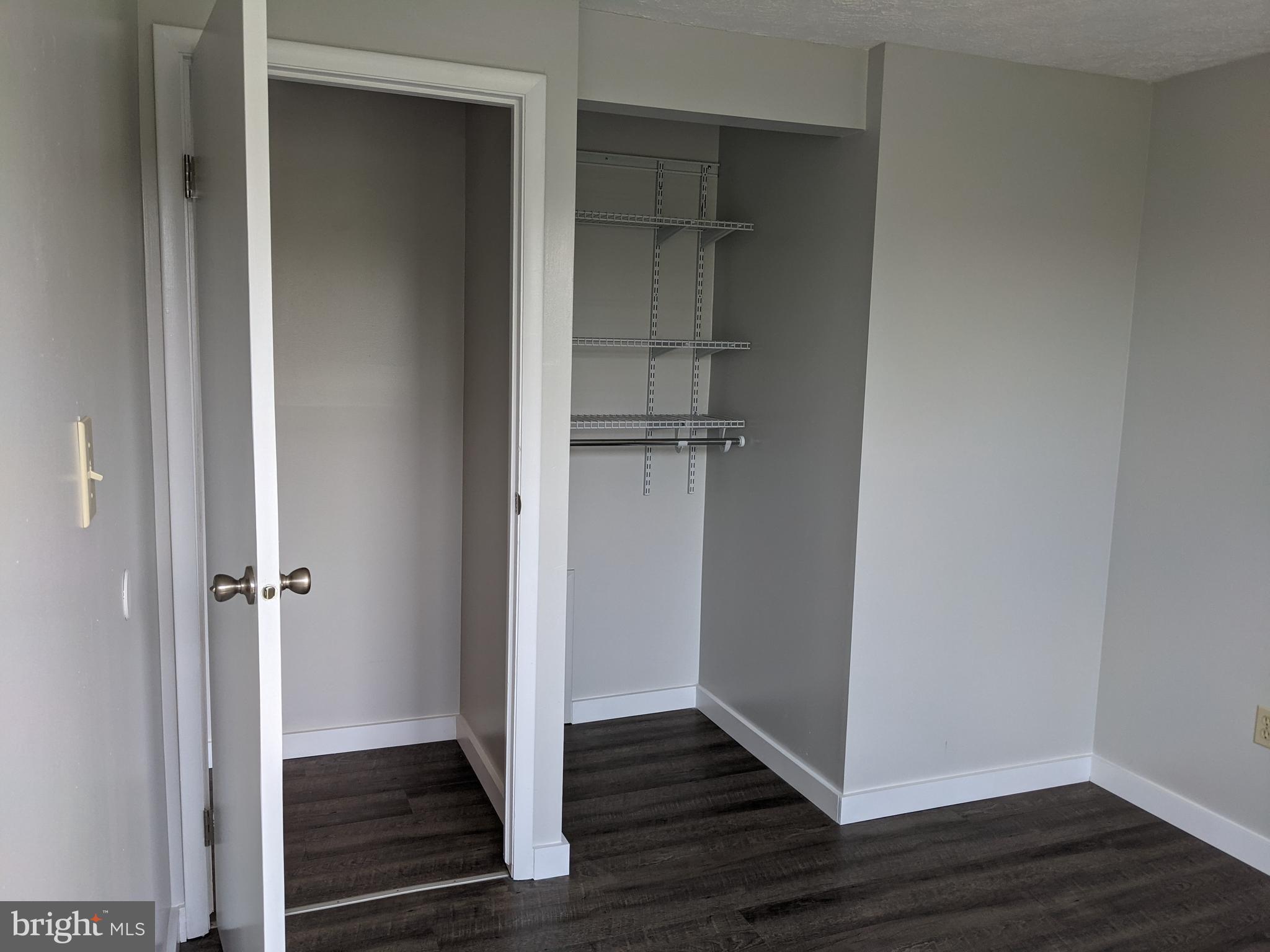 GLADE TOWN - Residential