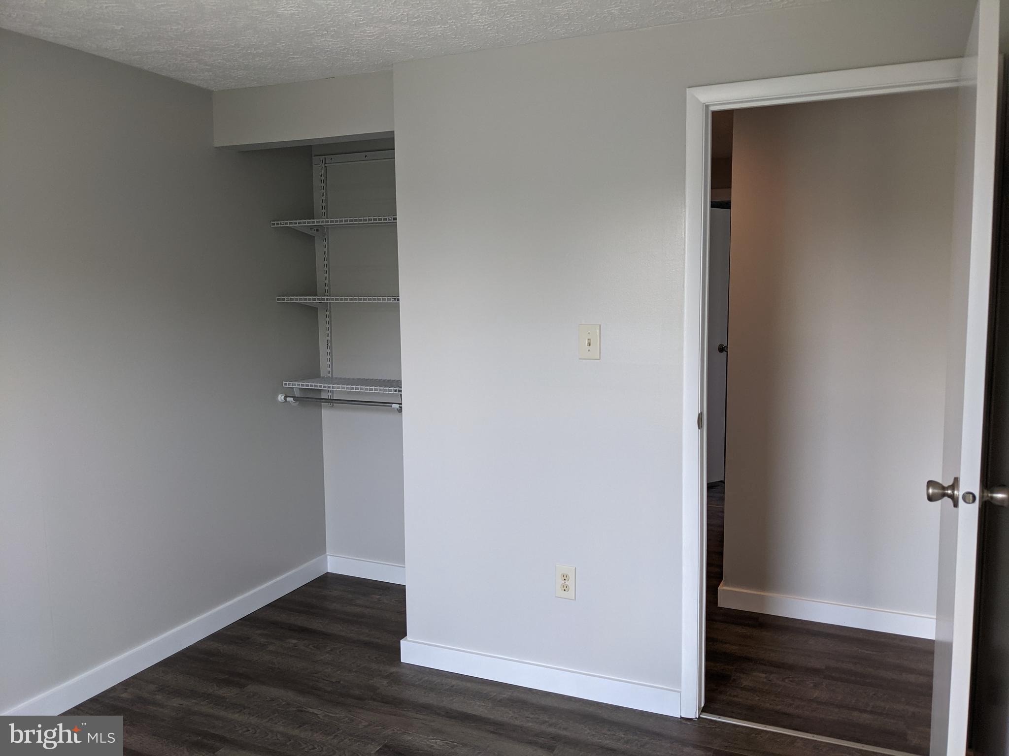 GLADE TOWN - Residential