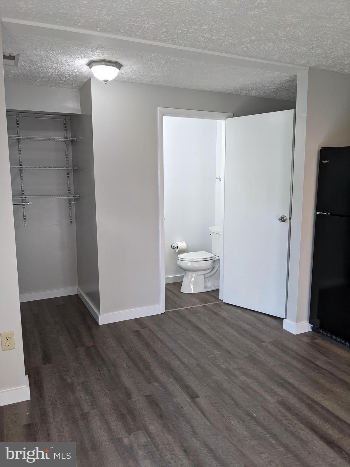 GLADE TOWN - Residential