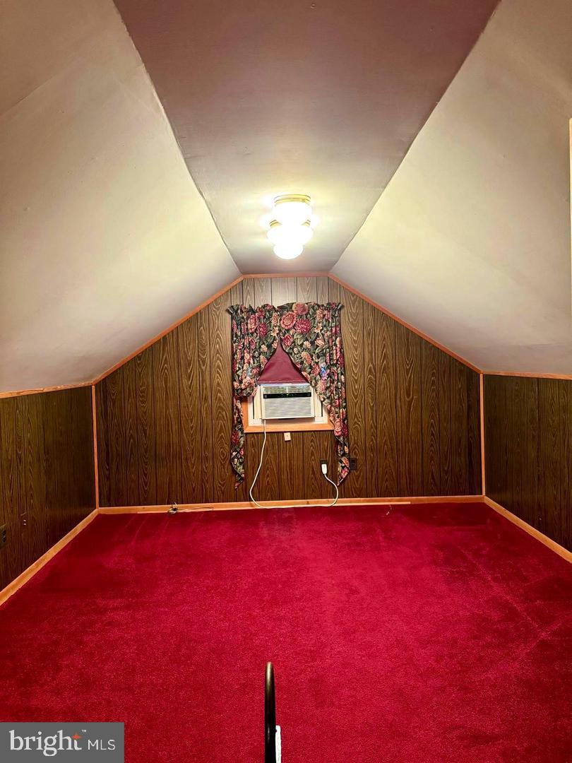 ANNALEE HEIGHTS - Residential Lease