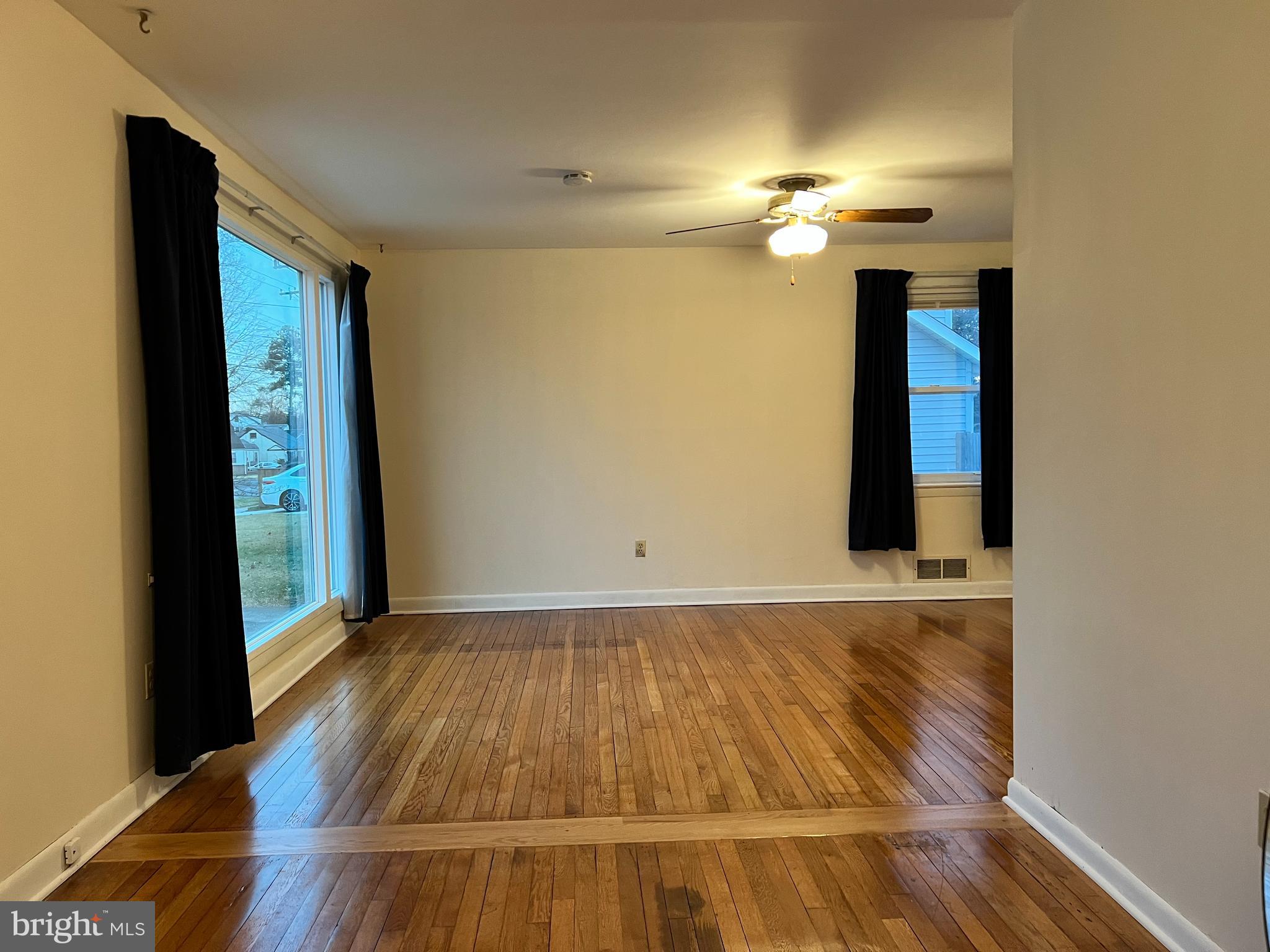 ANNALEE HEIGHTS - Residential Lease