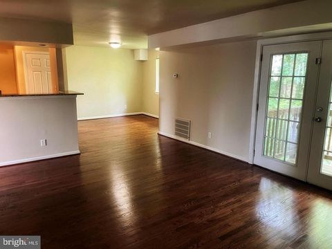 Condo For Sale - 7516 Hawthorne St #6<br/> LANDOVER, MD 20785