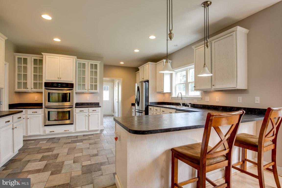 MILESTOWN OAK ESTATES - Residential