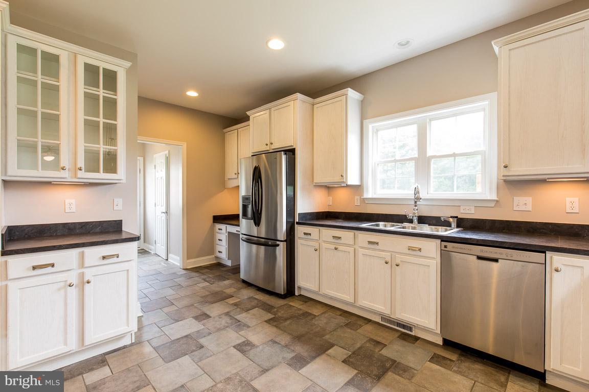 MILESTOWN OAK ESTATES - Residential