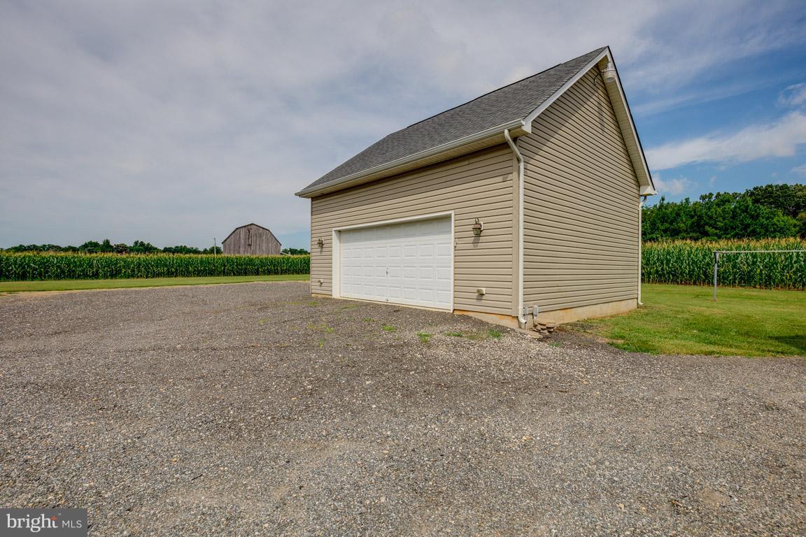 MILESTOWN OAK ESTATES - Residential