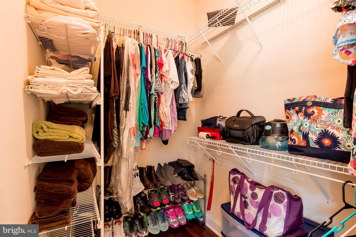 MILESTOWN OAK ESTATES - Residential