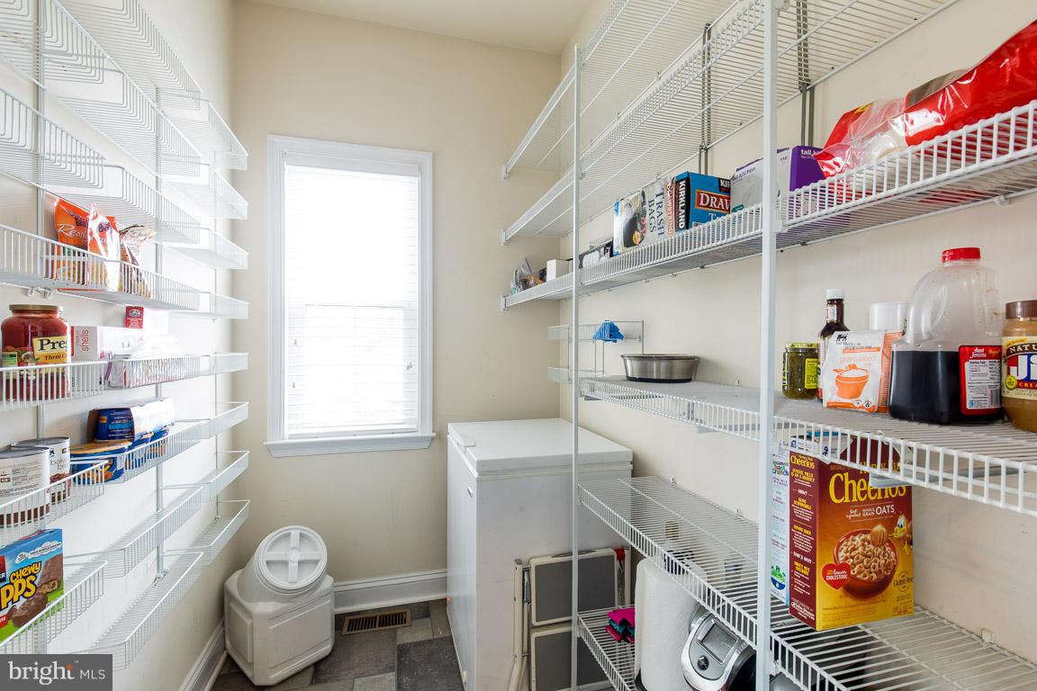 MILESTOWN OAK ESTATES - Residential