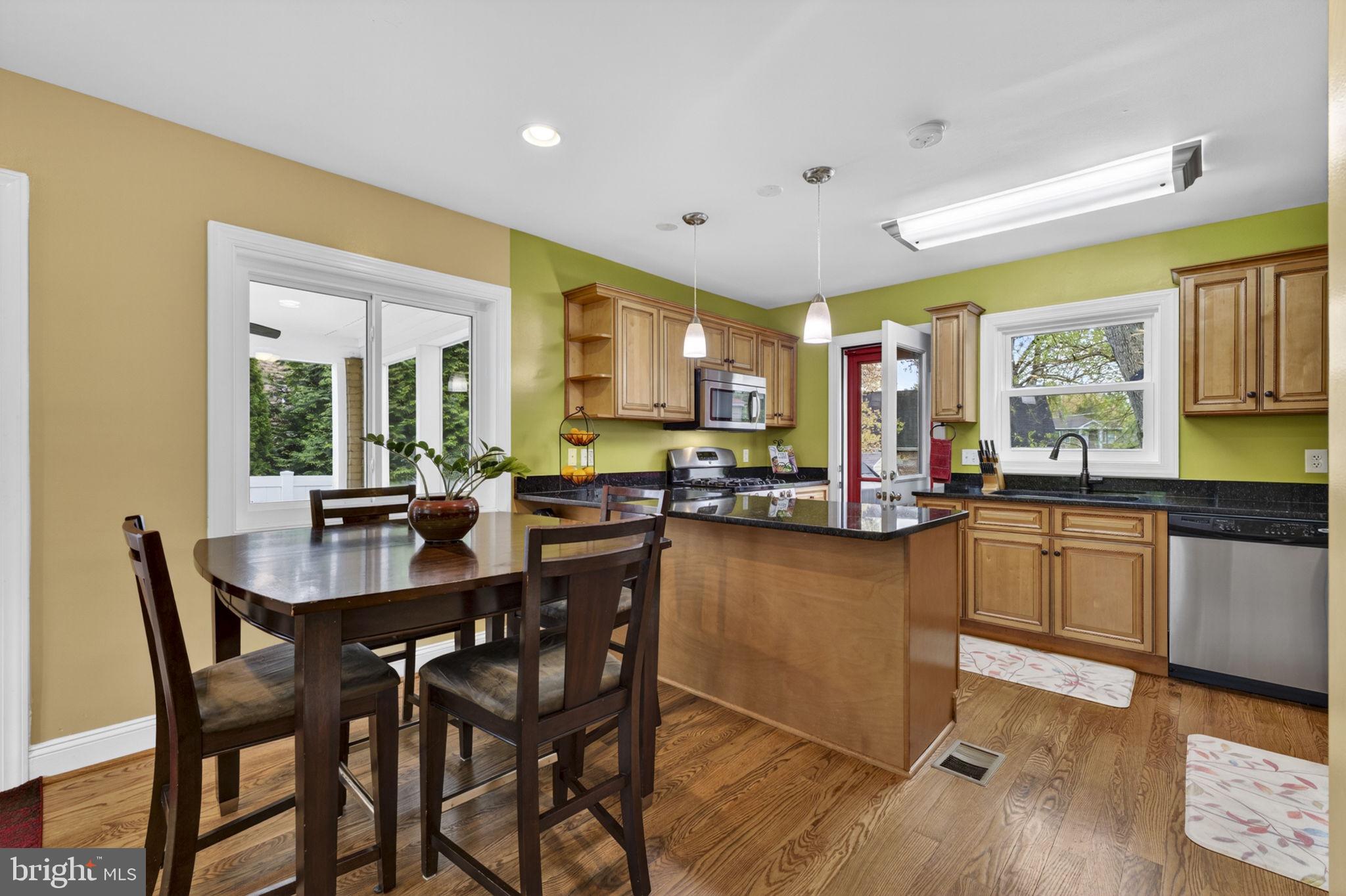 TYLER PARK - Residential