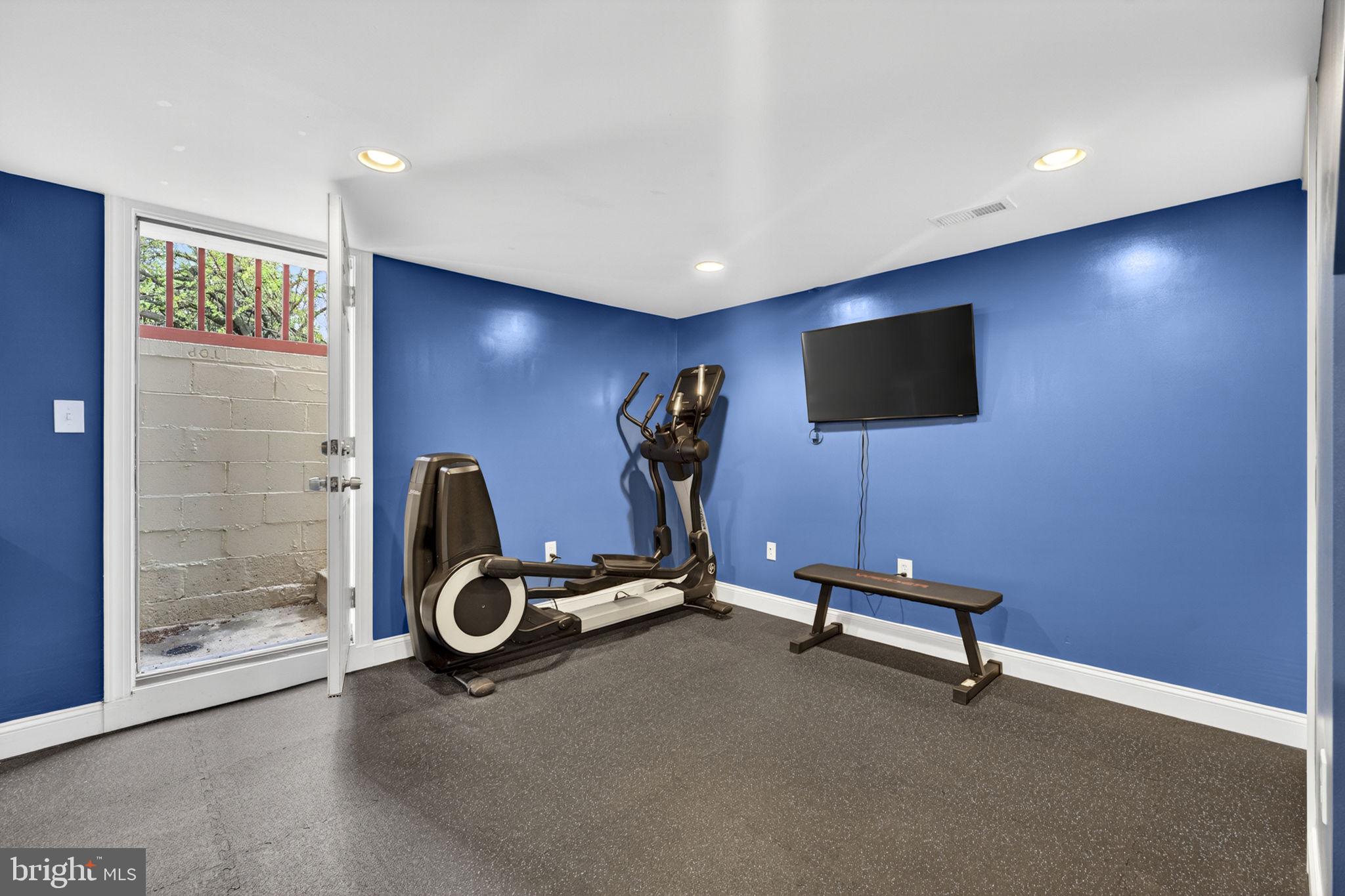 TYLER PARK - Residential