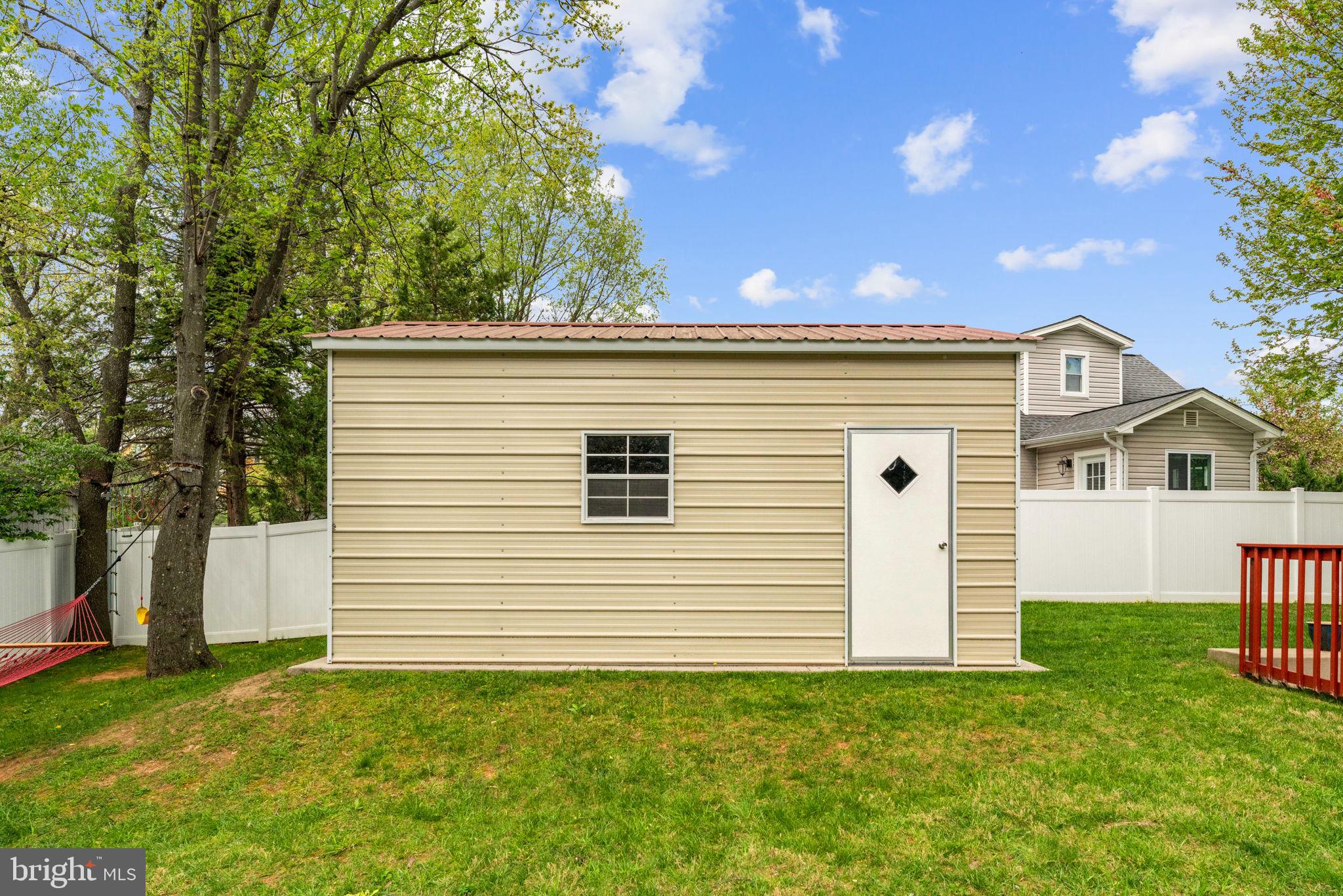 TYLER PARK - Residential