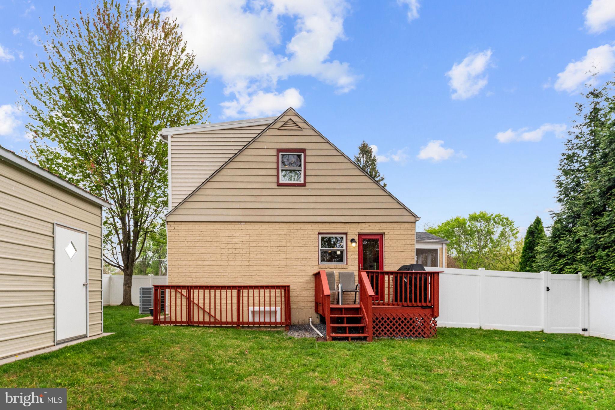 TYLER PARK - Residential