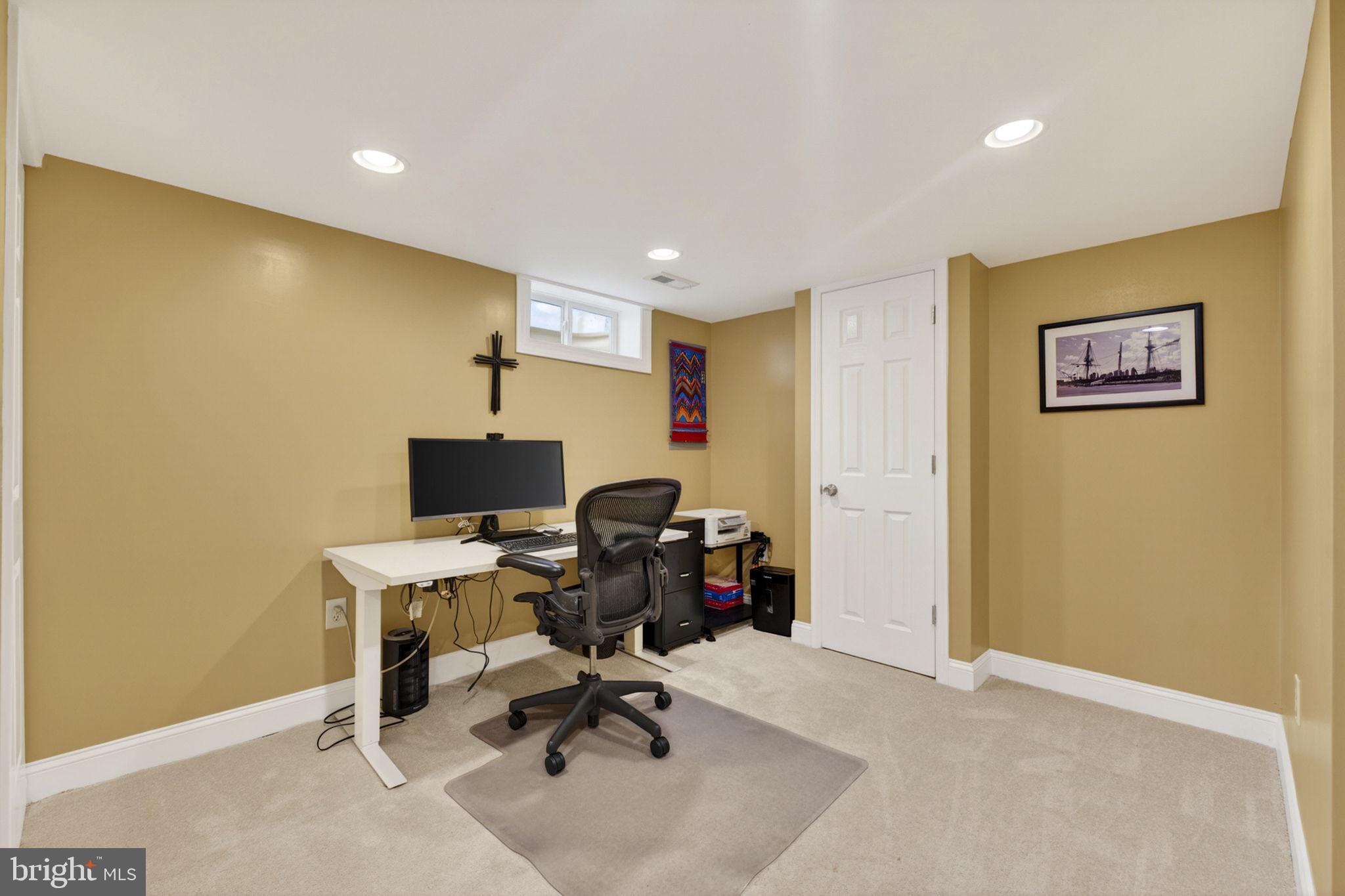 TYLER PARK - Residential