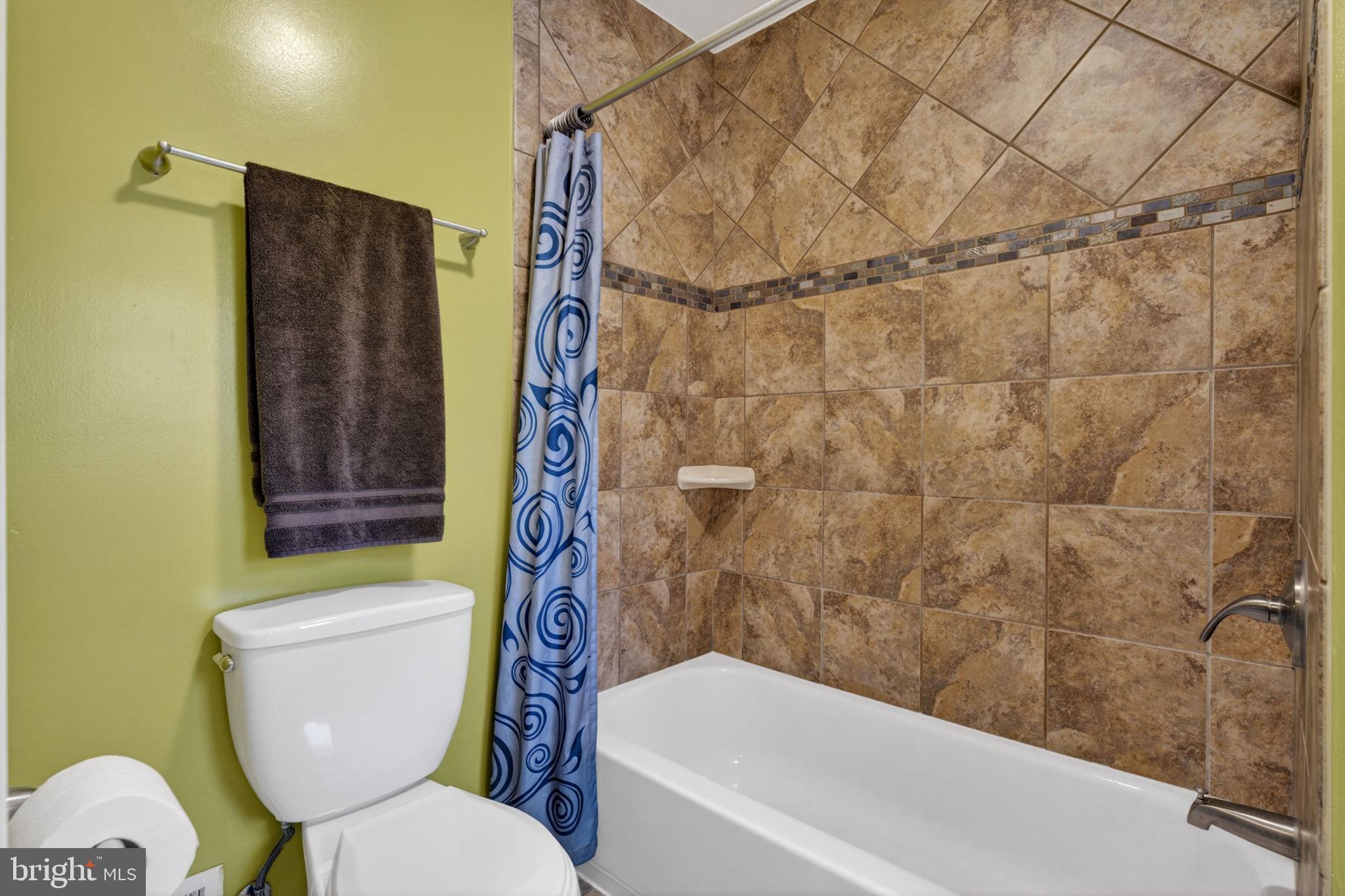 TYLER PARK - Residential