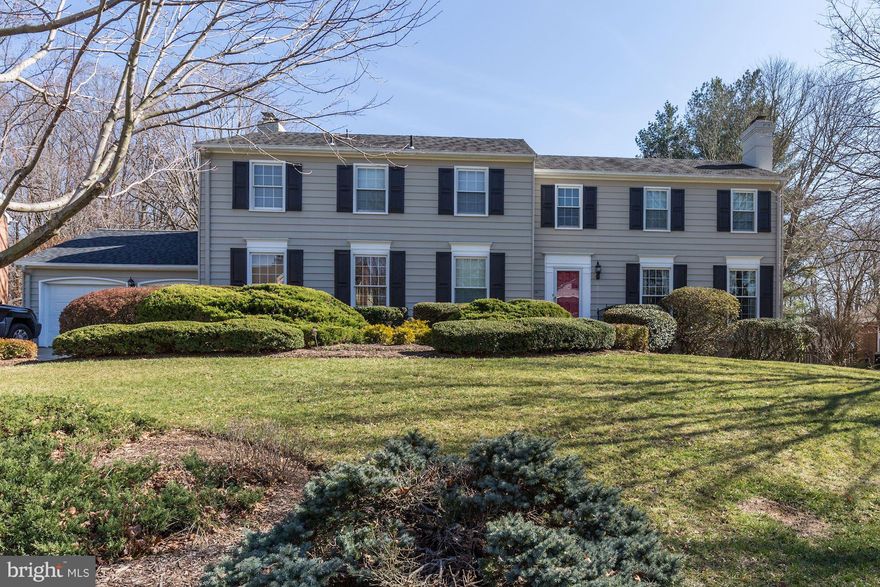 Entered for comp purposes only.  The largest model in the original section, the "Providence," w/good looking, renovated Kitchen open to Family Room.  Main level library6th bedroom w/full bath.  Big finished lower level w/stairwell walk up.  Huge Master Suite w/ upper level laundry.  Renovations include most new windows, recently painted, flagstone patio w/stone wall & more!