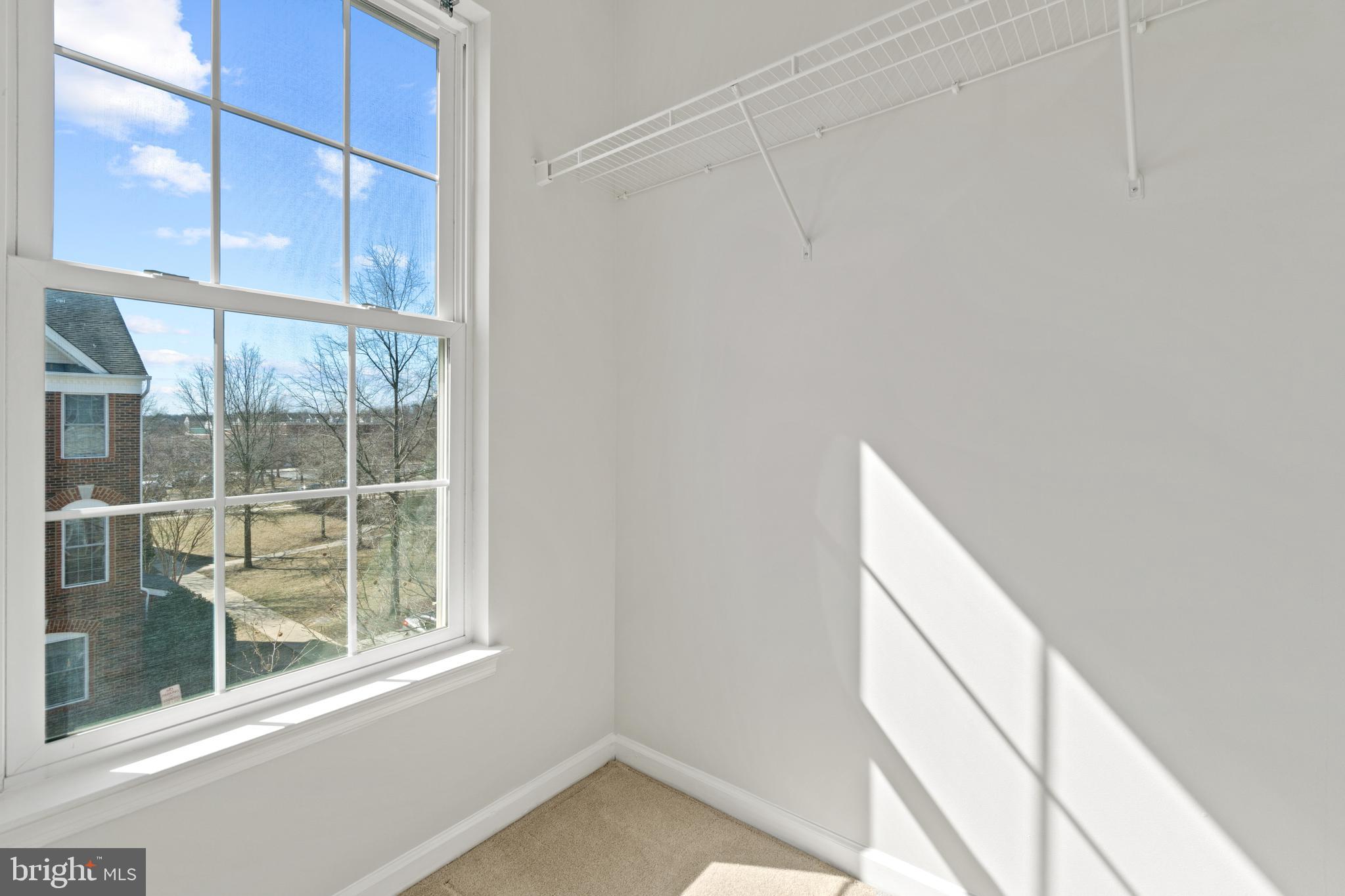 AMBERLEA AT LOUDOUN VALLEY - Residential Lease