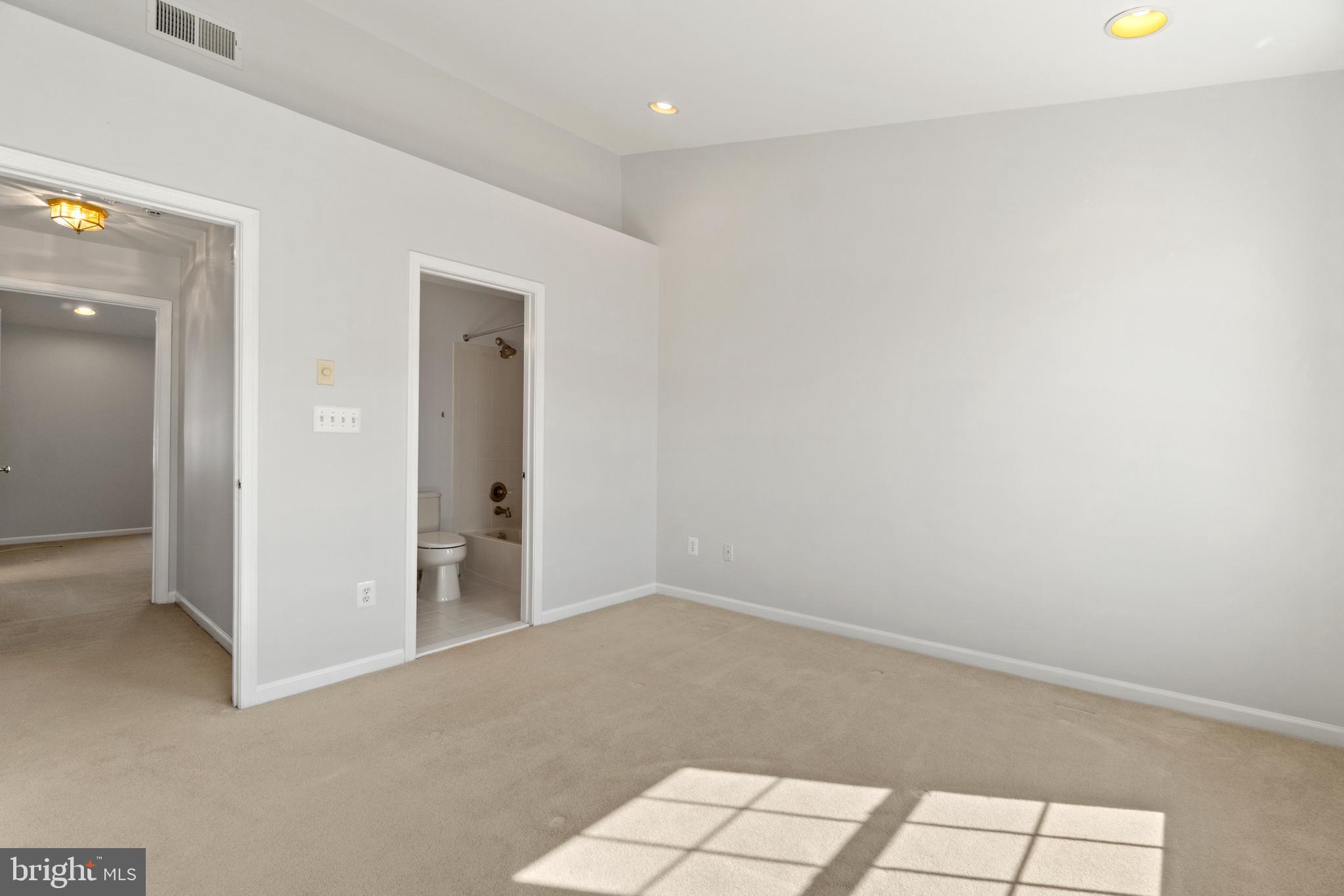 AMBERLEA AT LOUDOUN VALLEY - Residential Lease