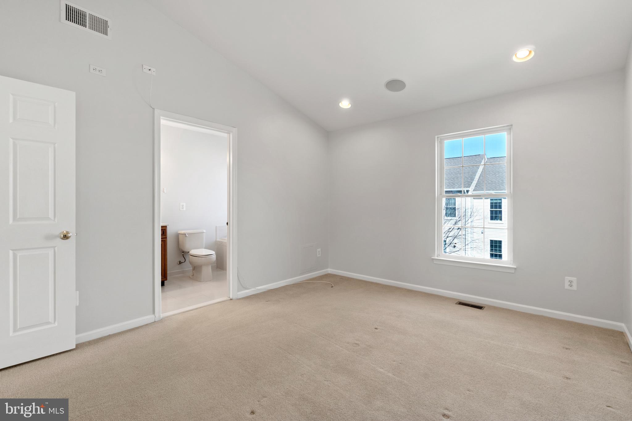 AMBERLEA AT LOUDOUN VALLEY - Residential Lease