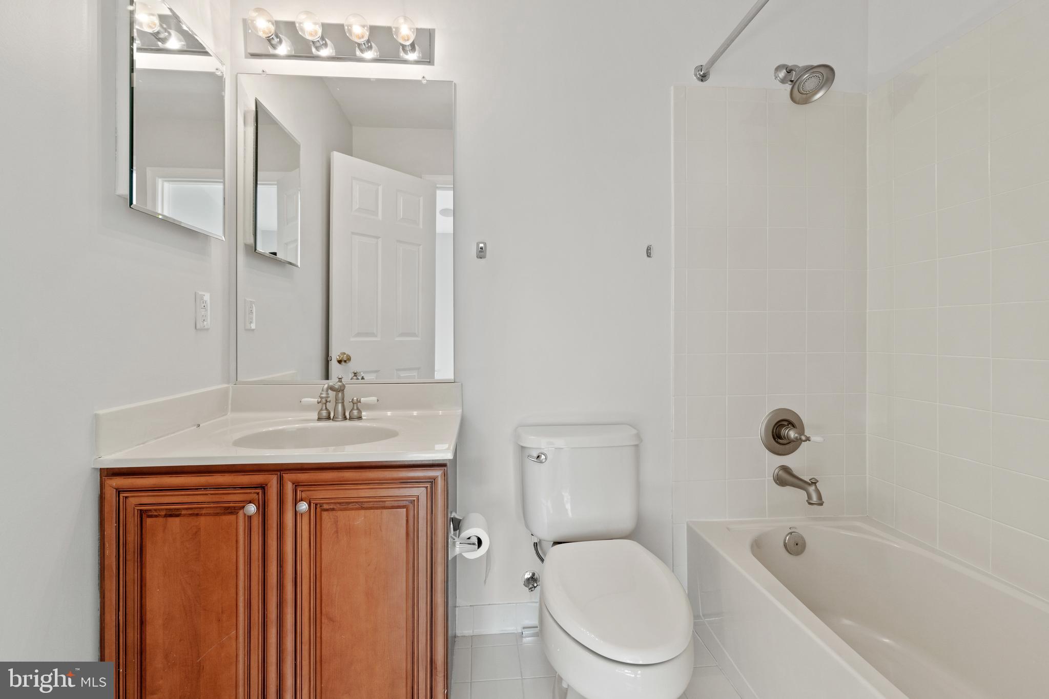 AMBERLEA AT LOUDOUN VALLEY - Residential Lease