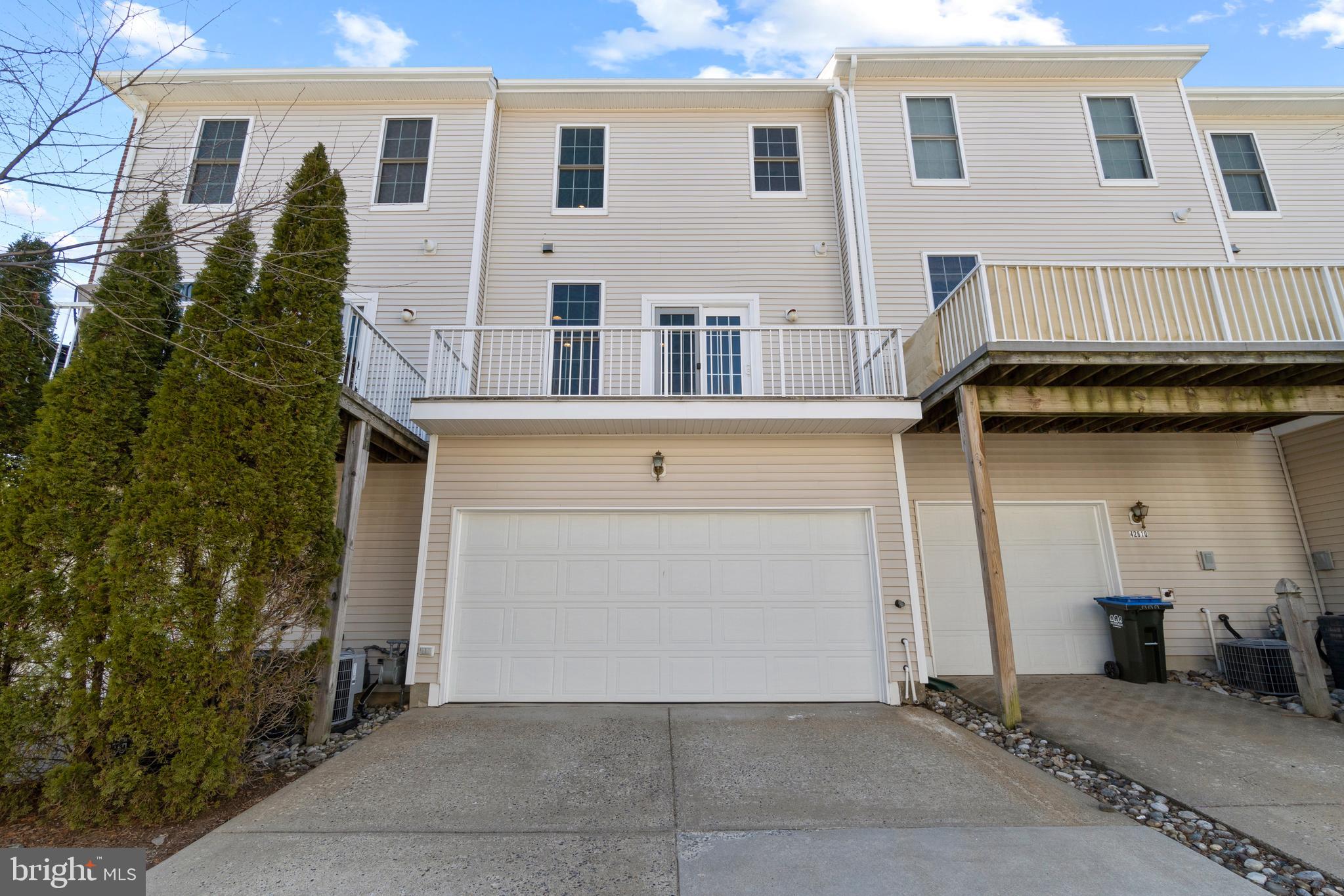 AMBERLEA AT LOUDOUN VALLEY - Residential Lease