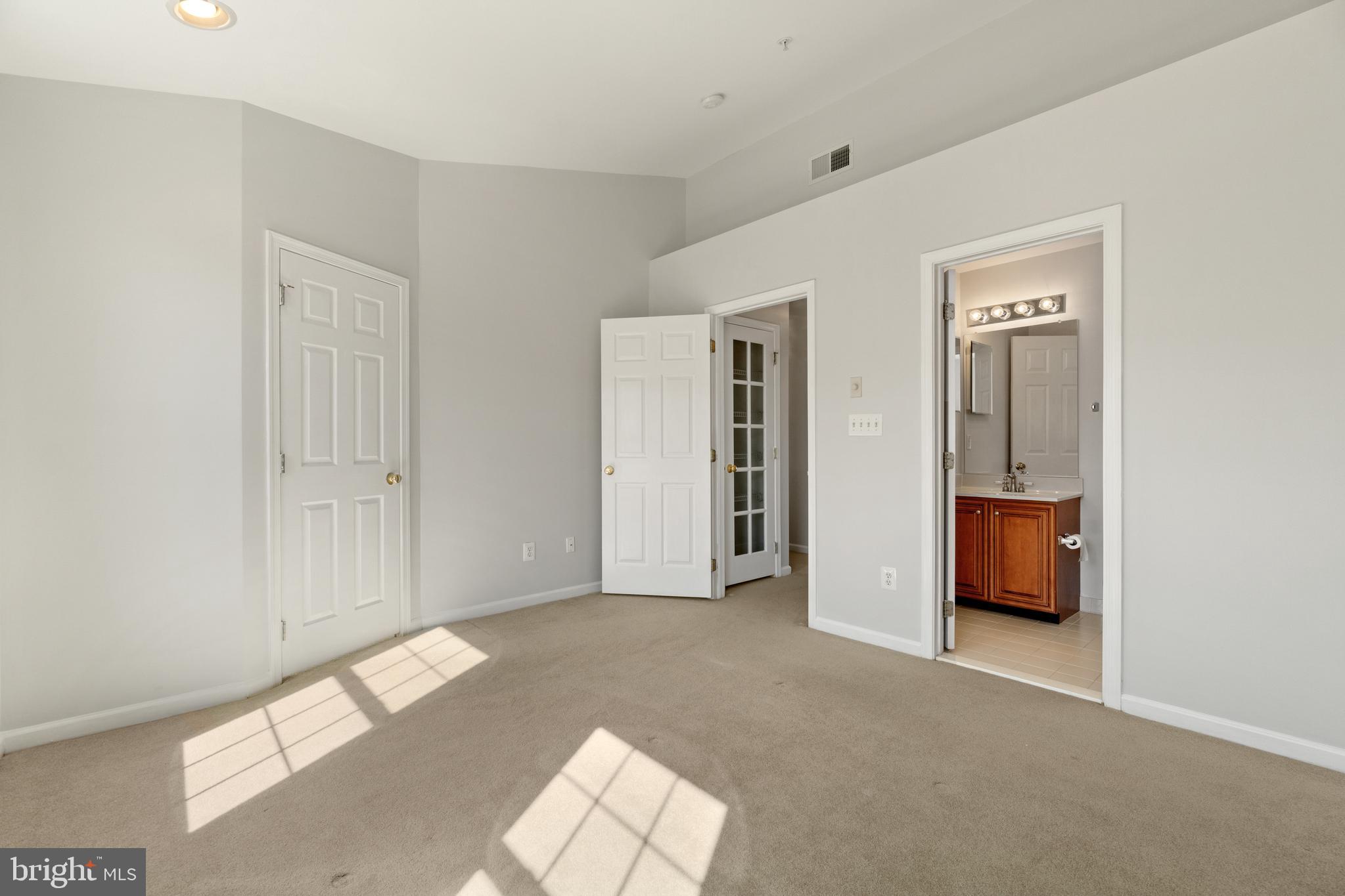 AMBERLEA AT LOUDOUN VALLEY - Residential Lease