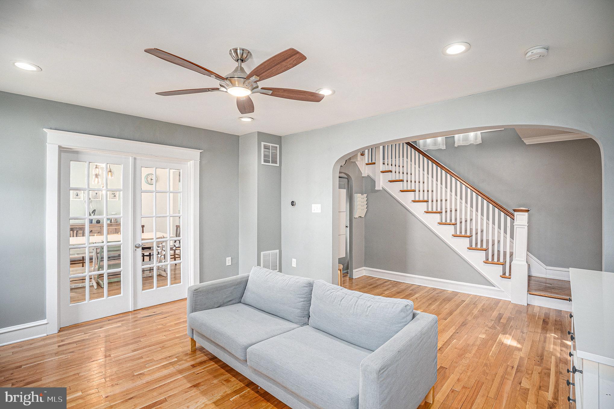 FORT WASHINGTON - Residential