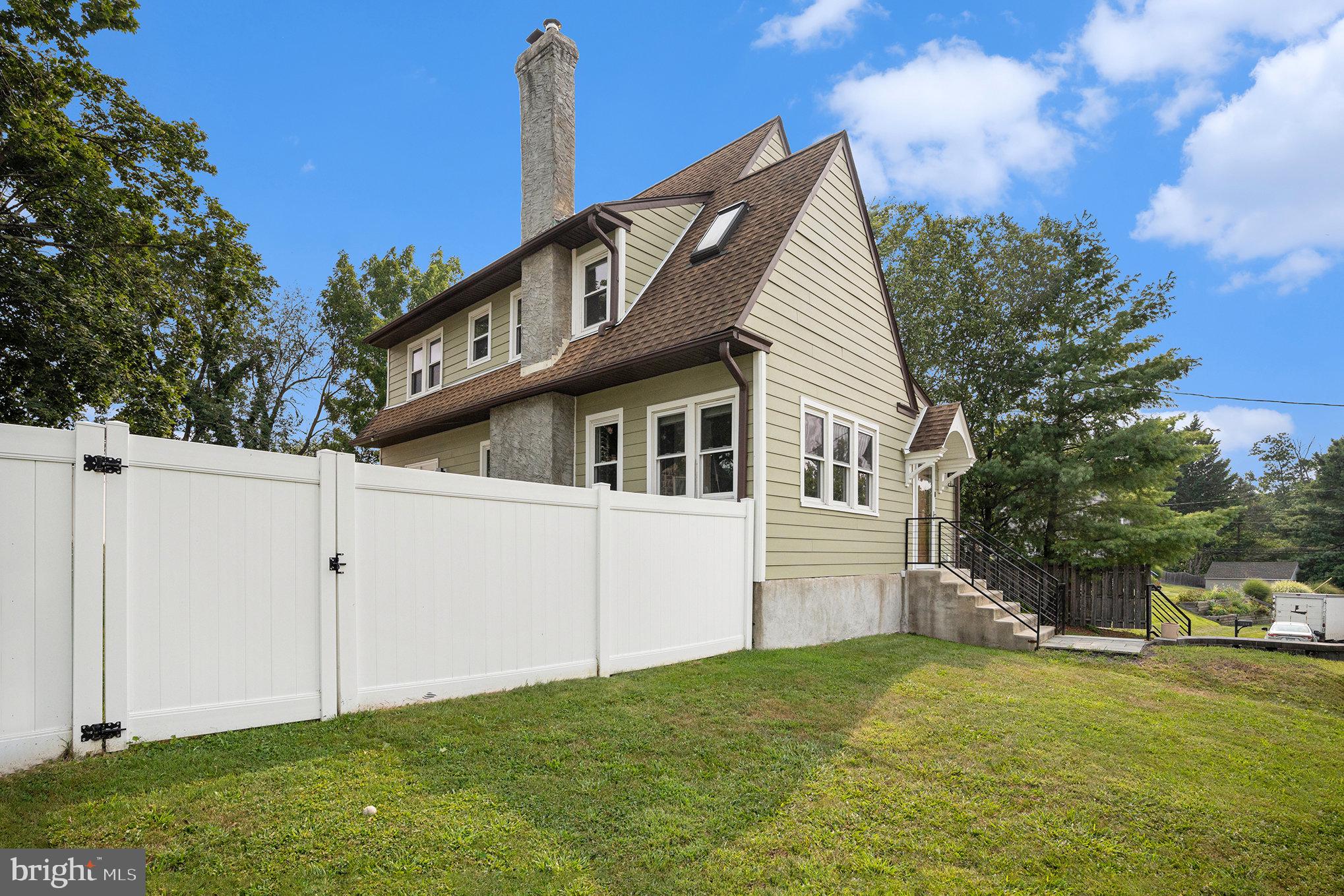 FORT WASHINGTON - Residential