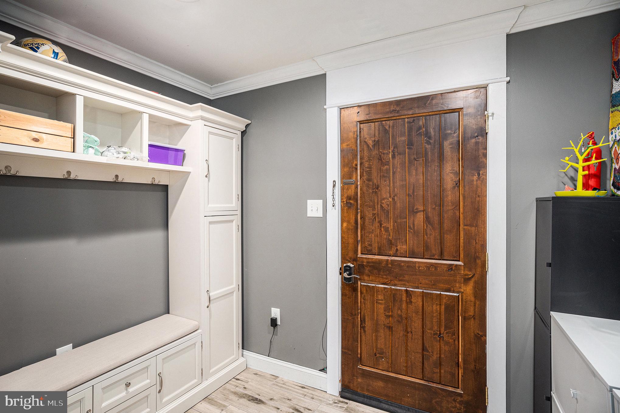 FORT WASHINGTON - Residential