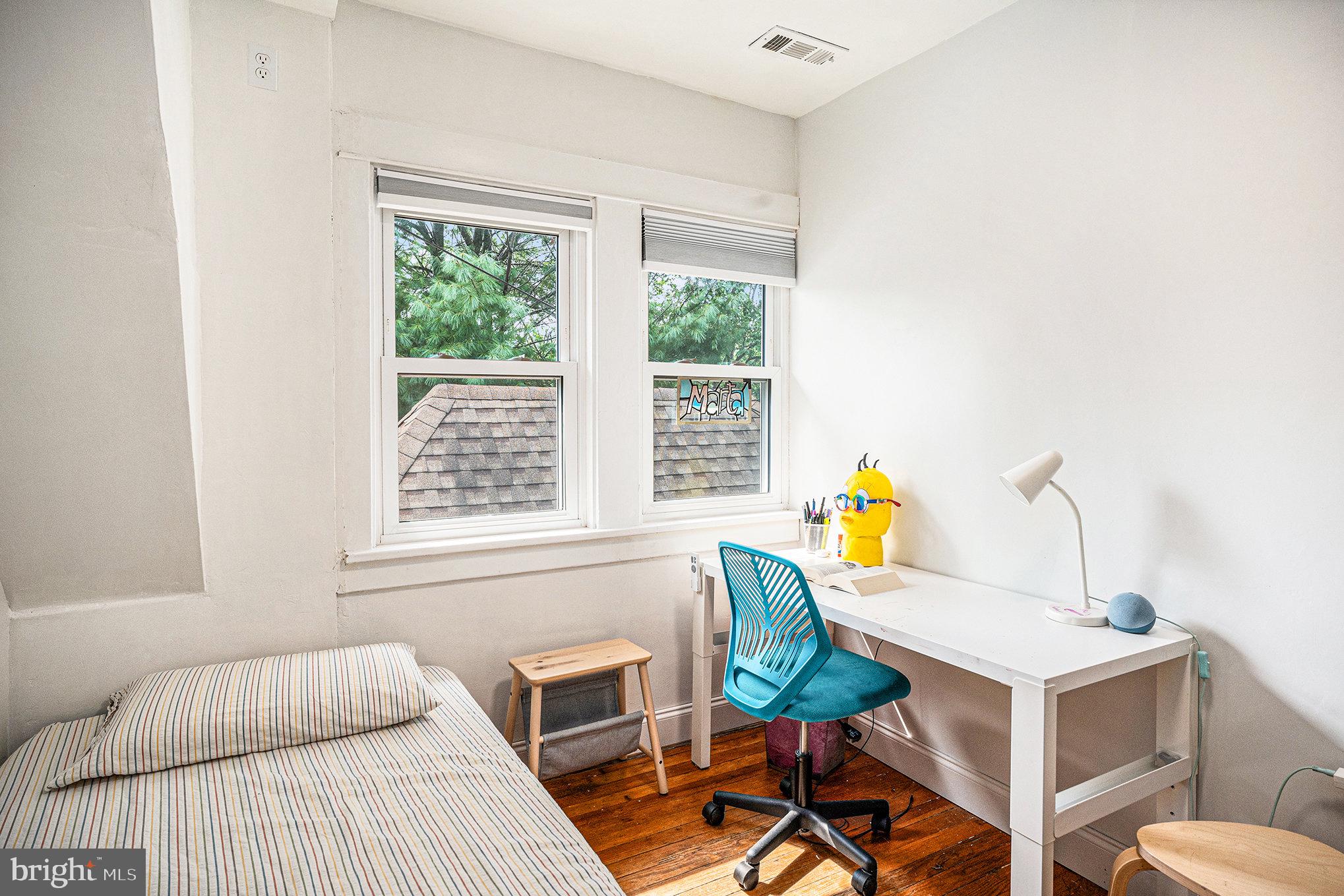 FORT WASHINGTON - Residential