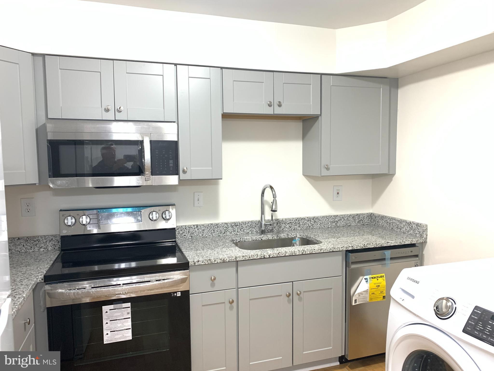 QUEENS PARK - Residential