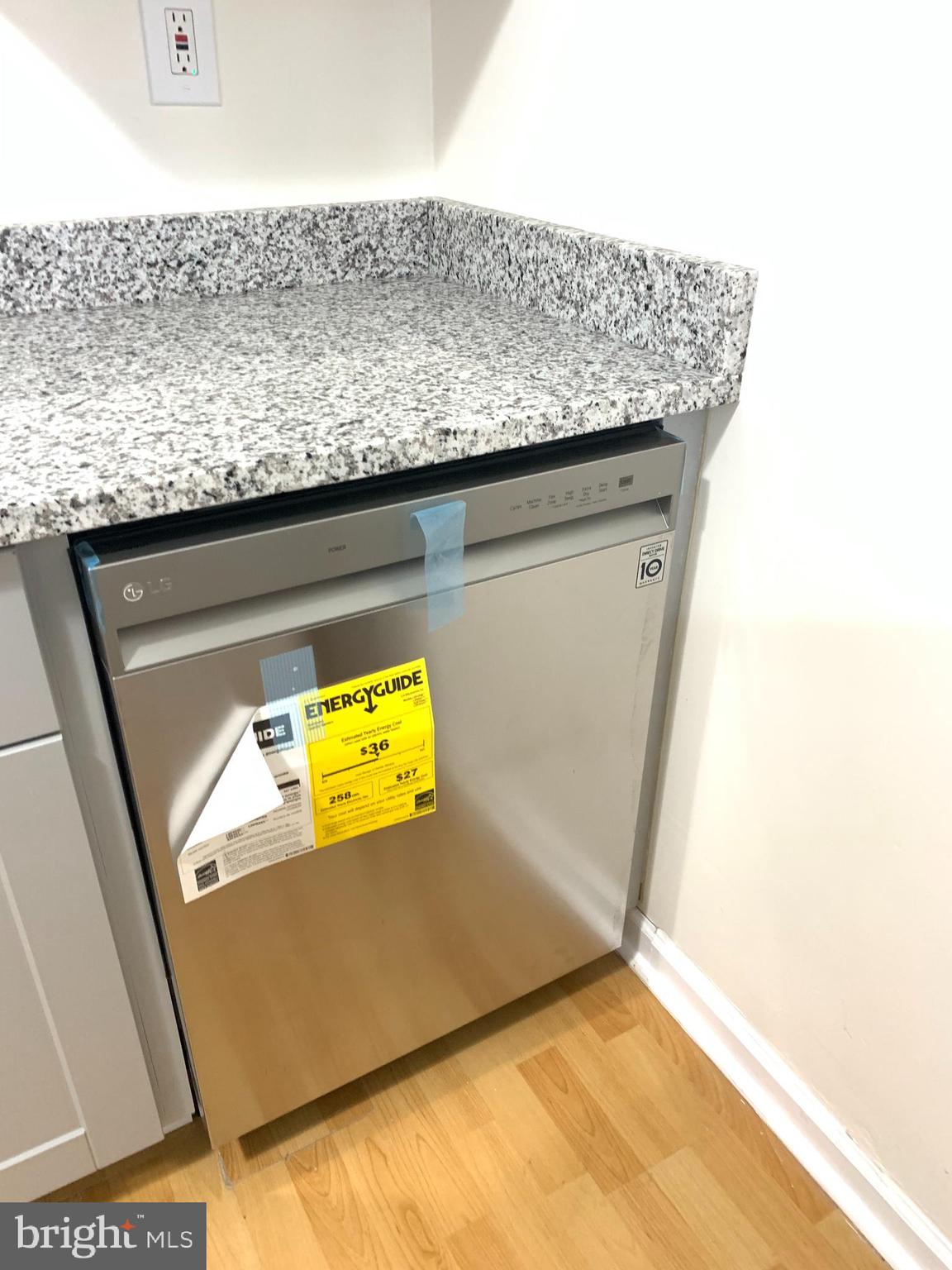 QUEENS PARK - Residential