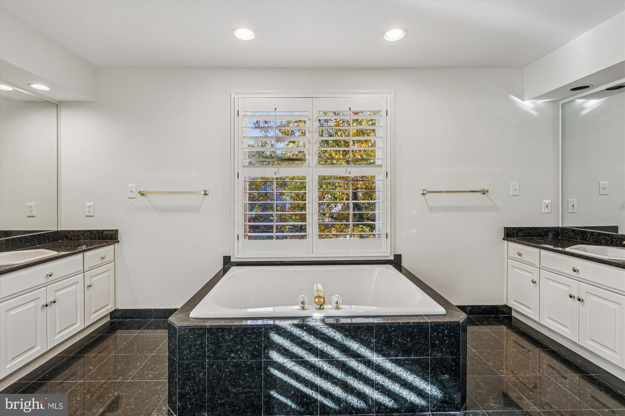 WINDSONG - Residential