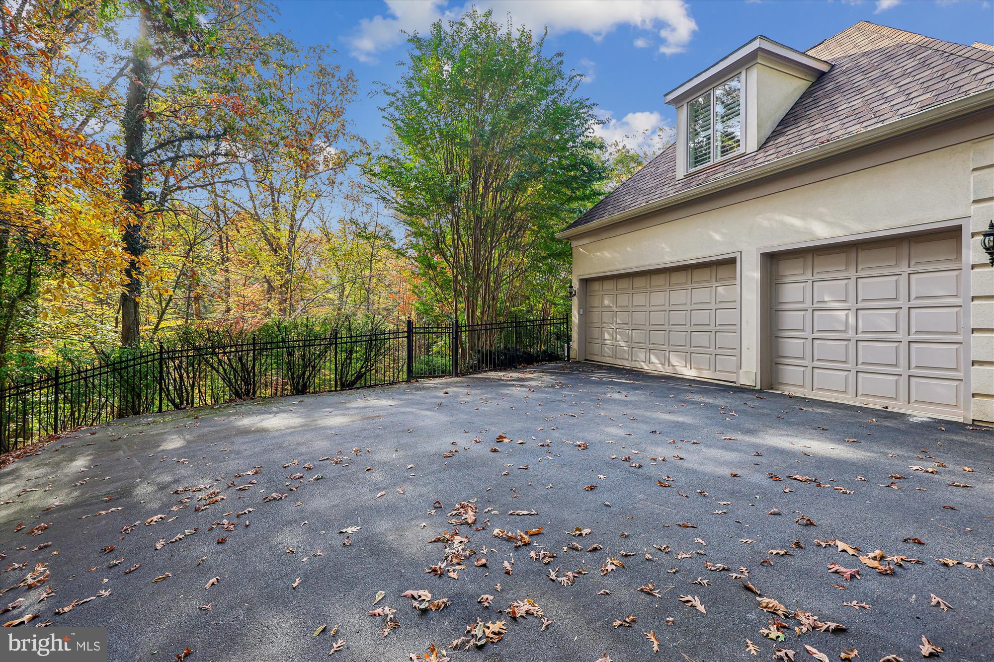 WINDSONG - Residential