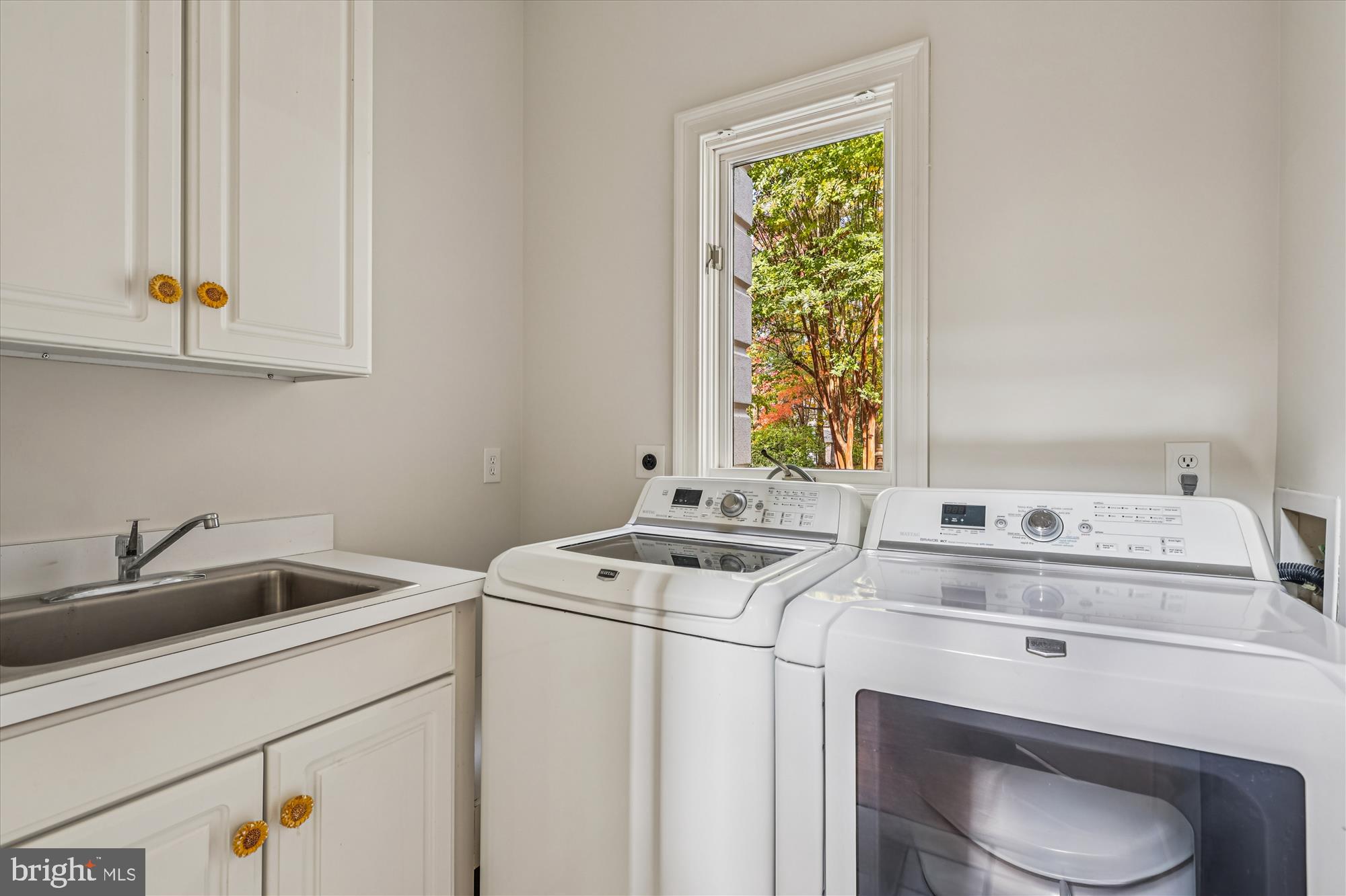 WINDSONG - Residential