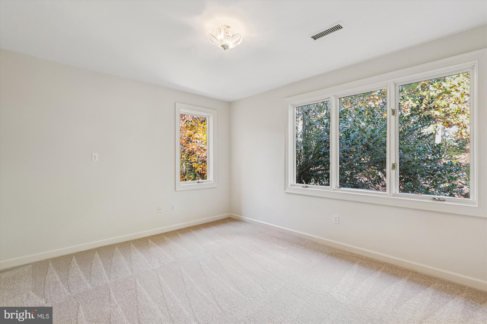 WINDSONG - Residential