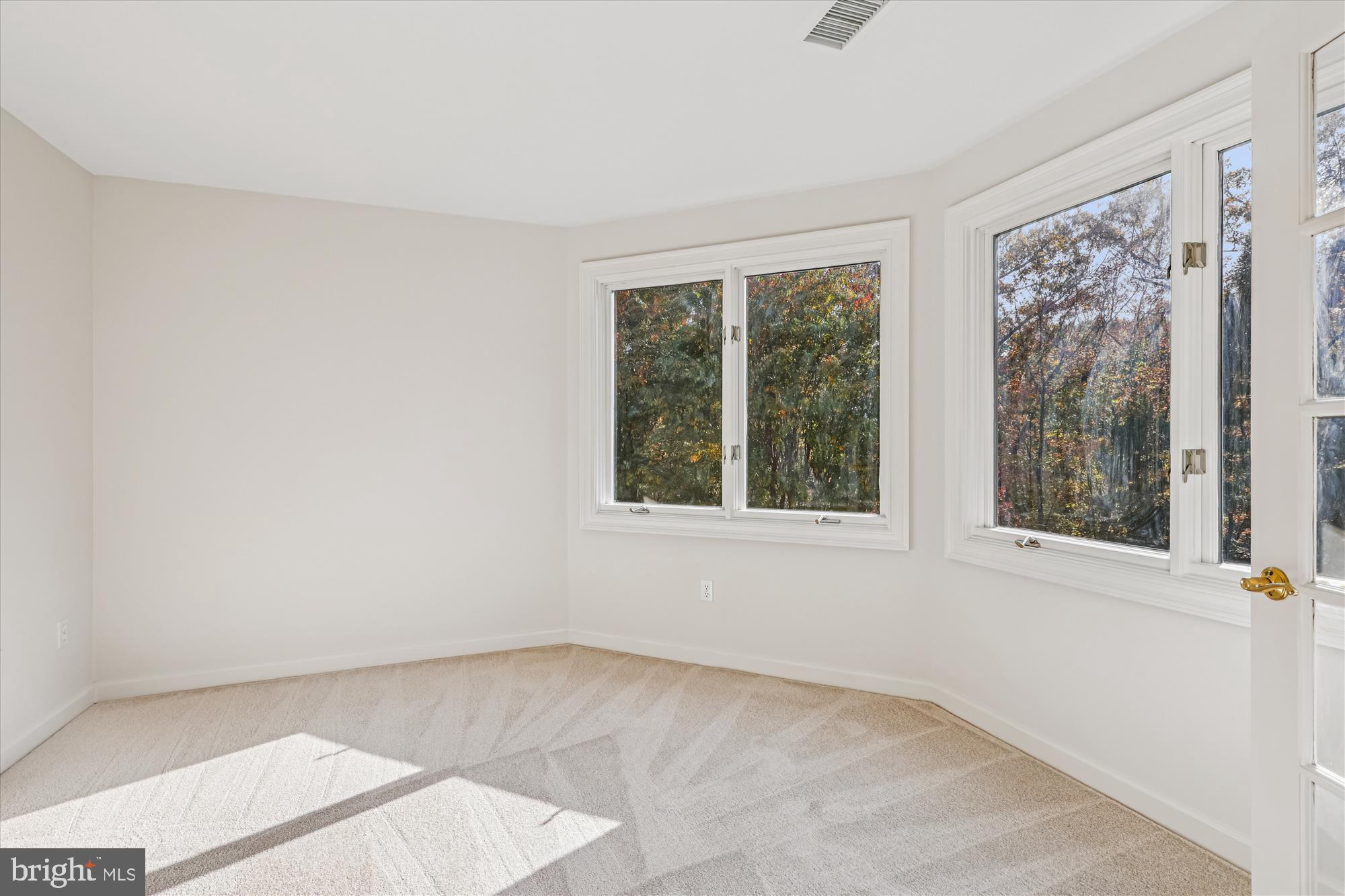 WINDSONG - Residential