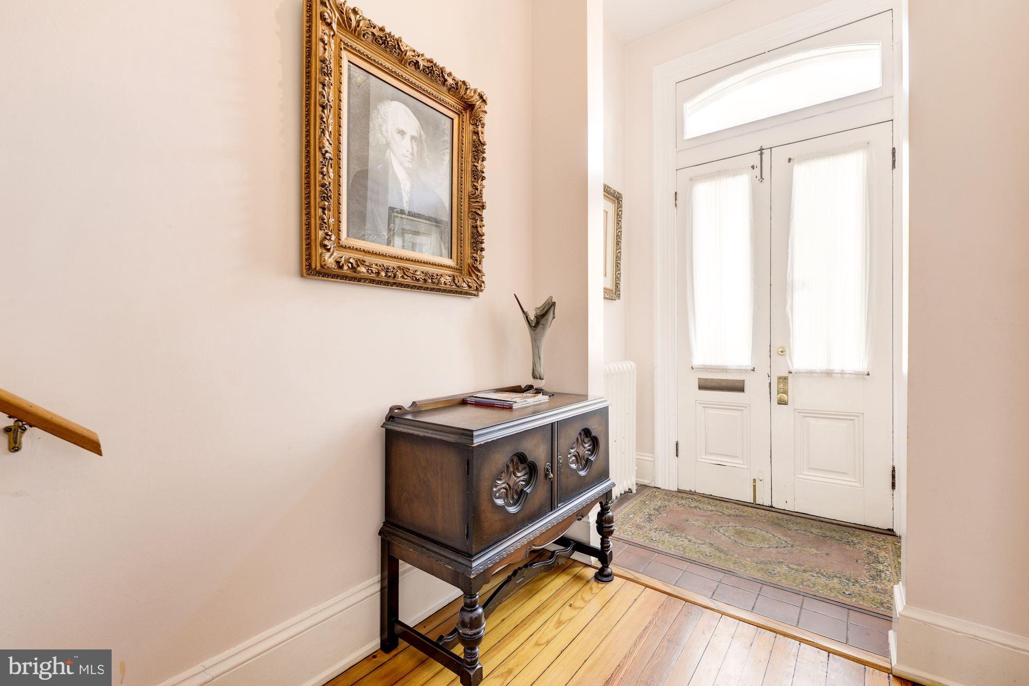 CAPITOL HILL - Residential Lease