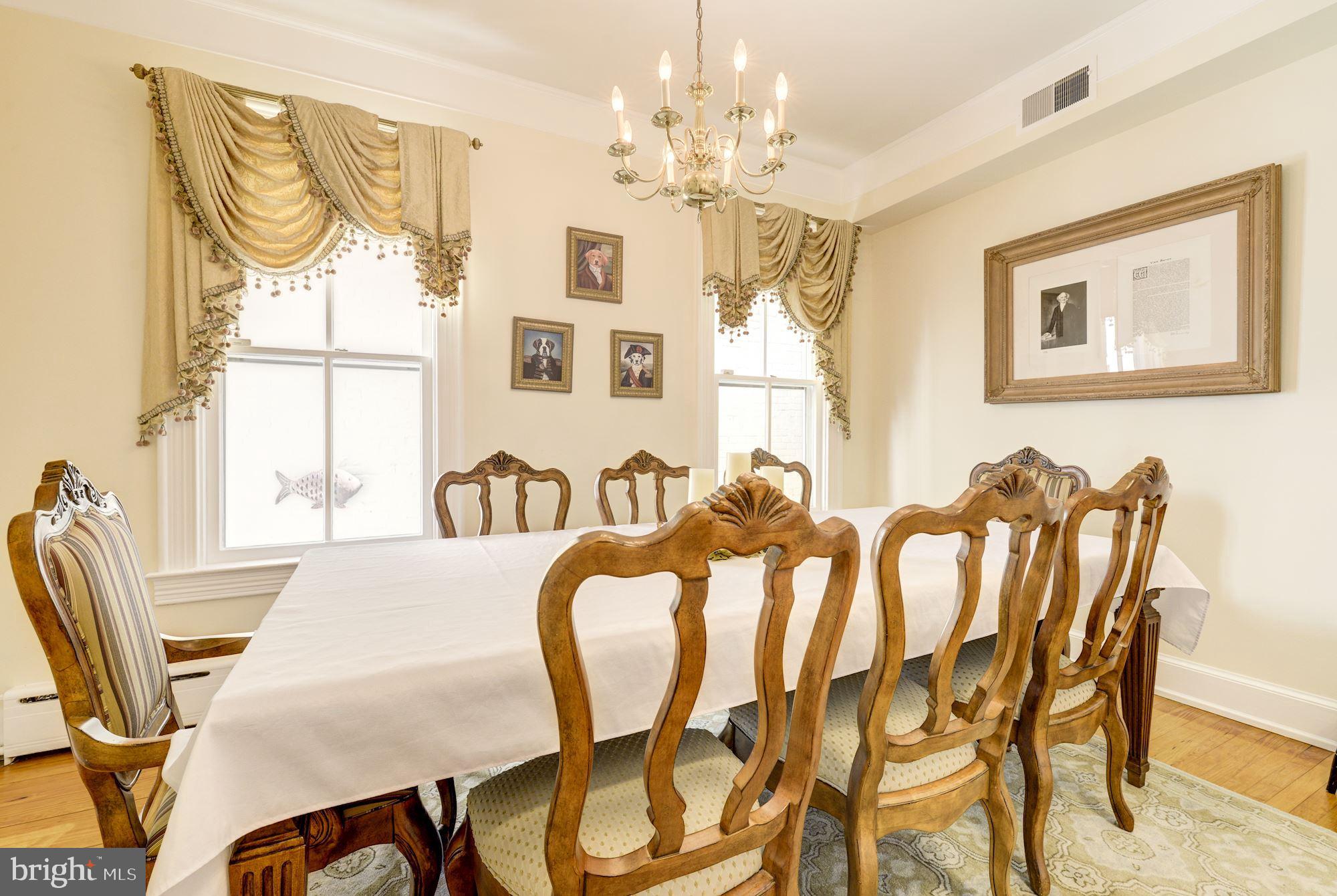 CAPITOL HILL - Residential Lease