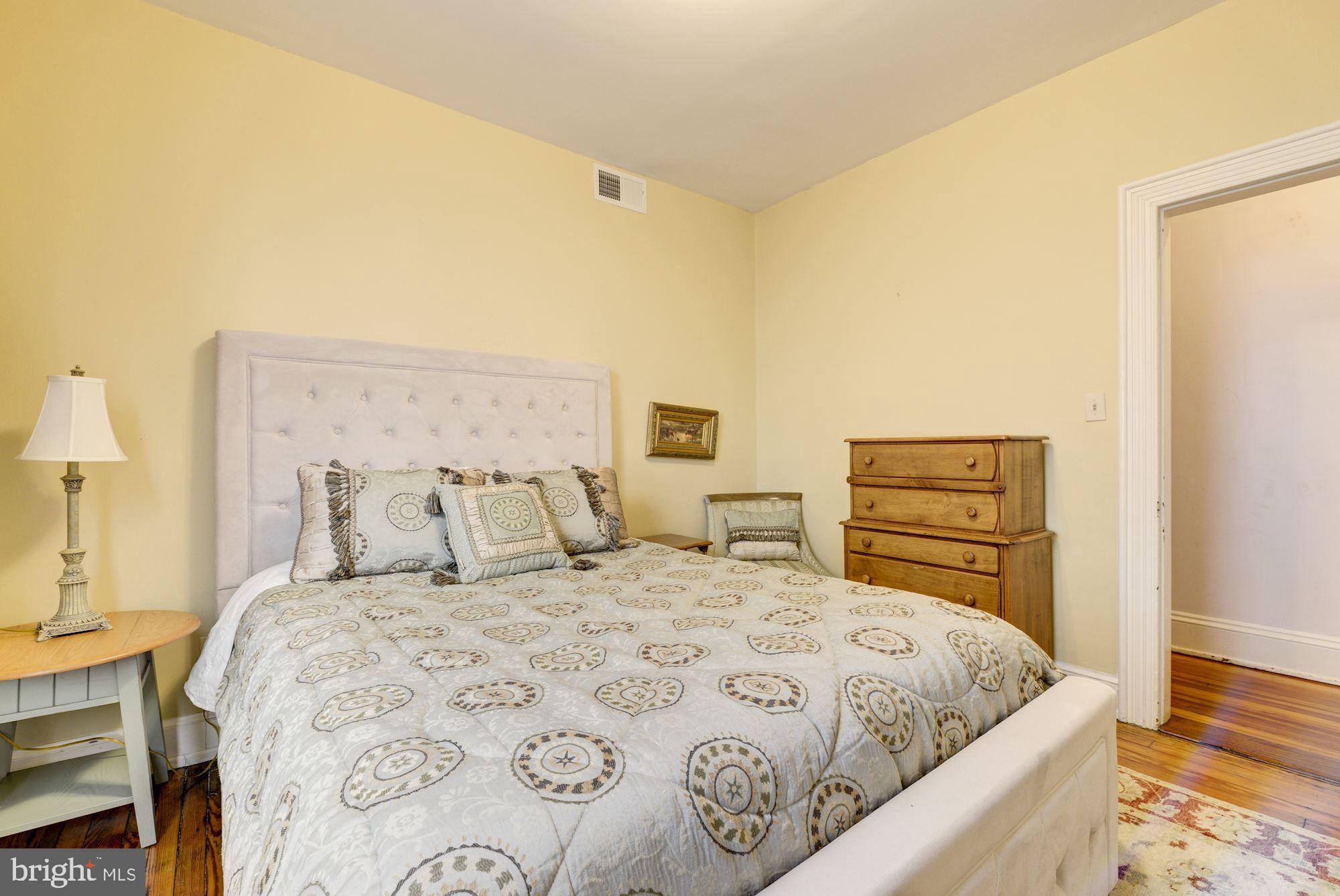 CAPITOL HILL - Residential Lease