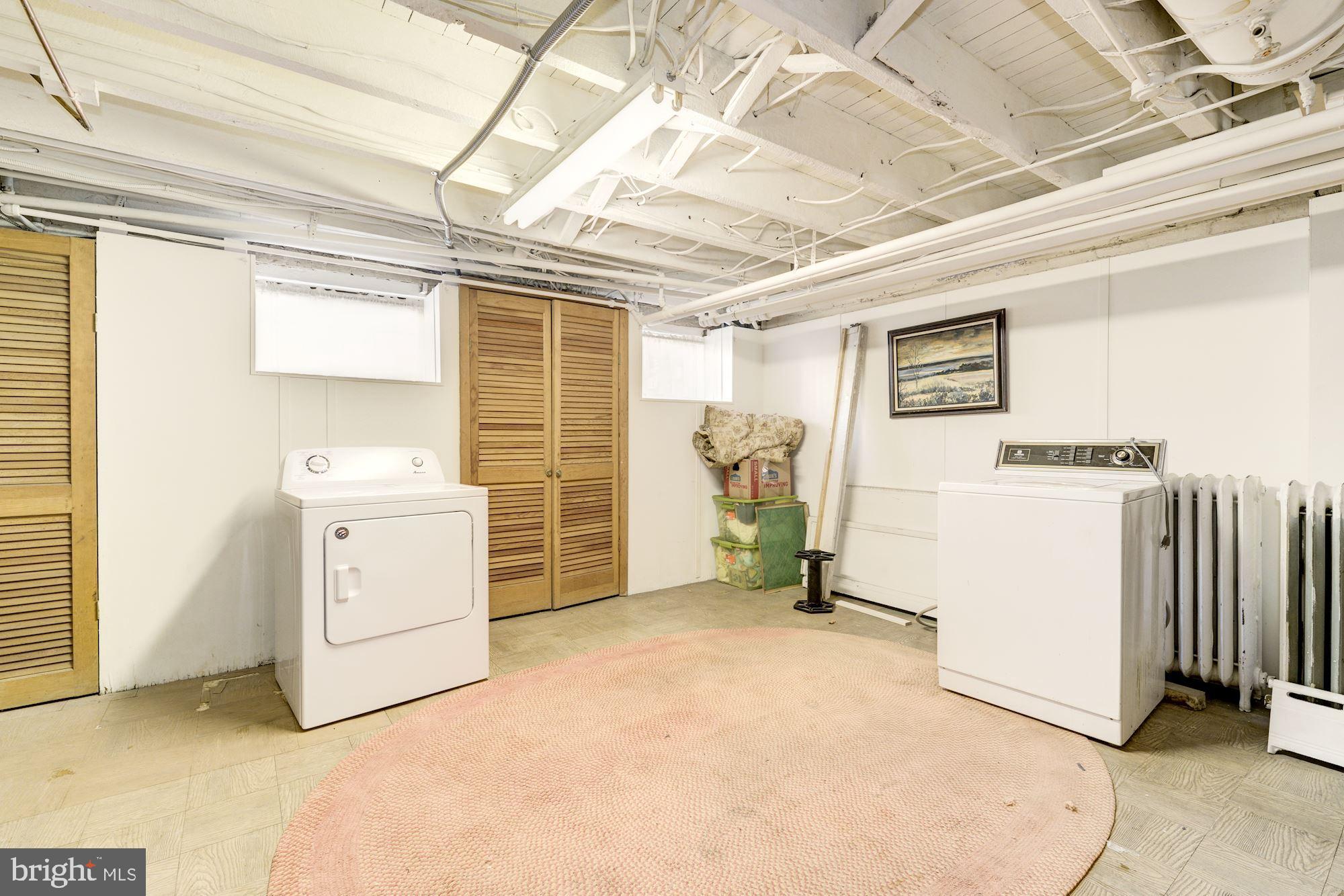 CAPITOL HILL - Residential Lease