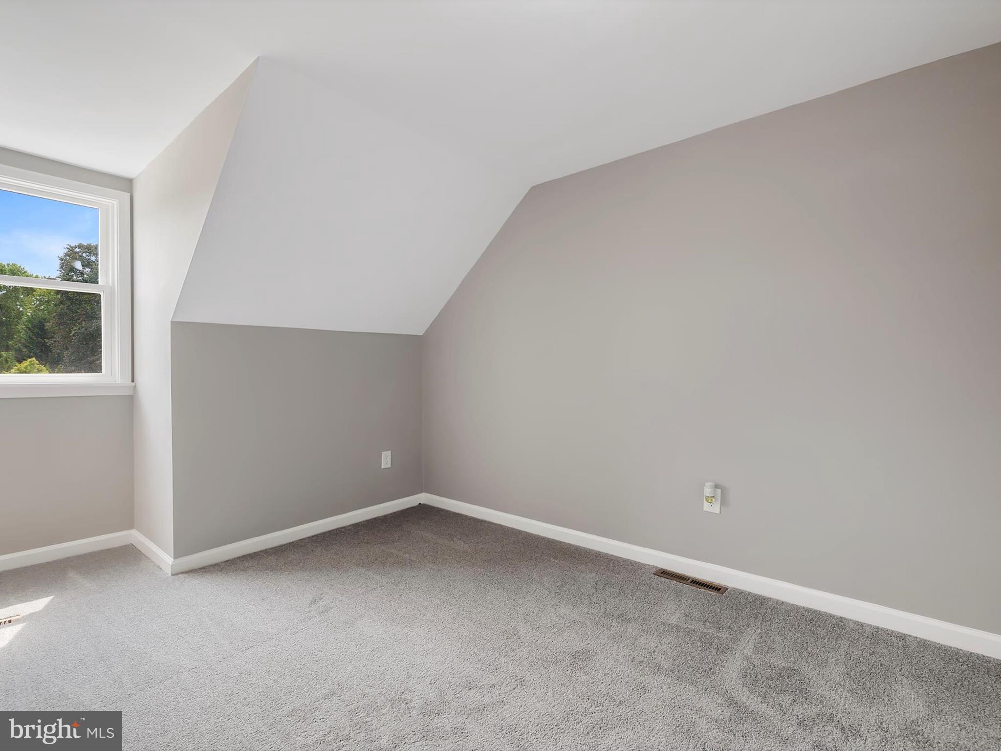 VILLAGE OF HICKORY HOLLOW - Residential