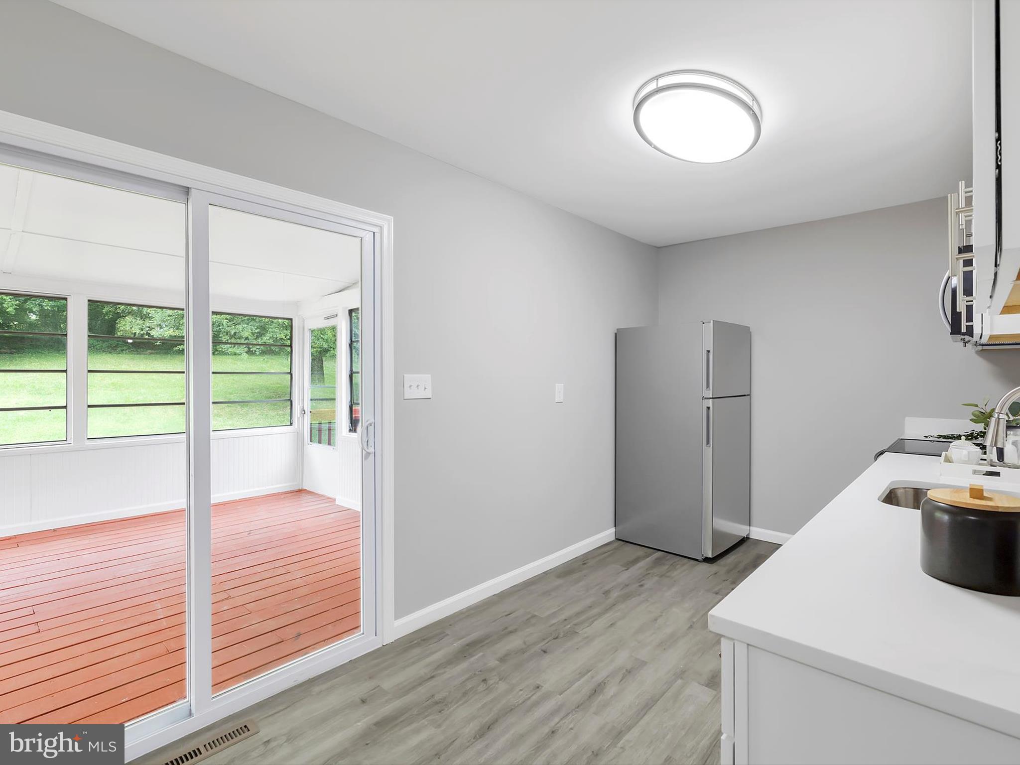 VILLAGE OF HICKORY HOLLOW - Residential