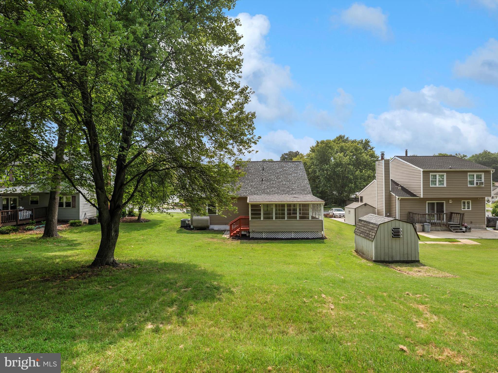 VILLAGE OF HICKORY HOLLOW - Residential