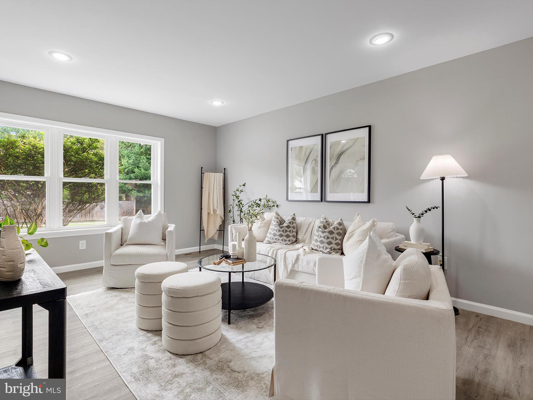 VILLAGE OF HICKORY HOLLOW - Residential