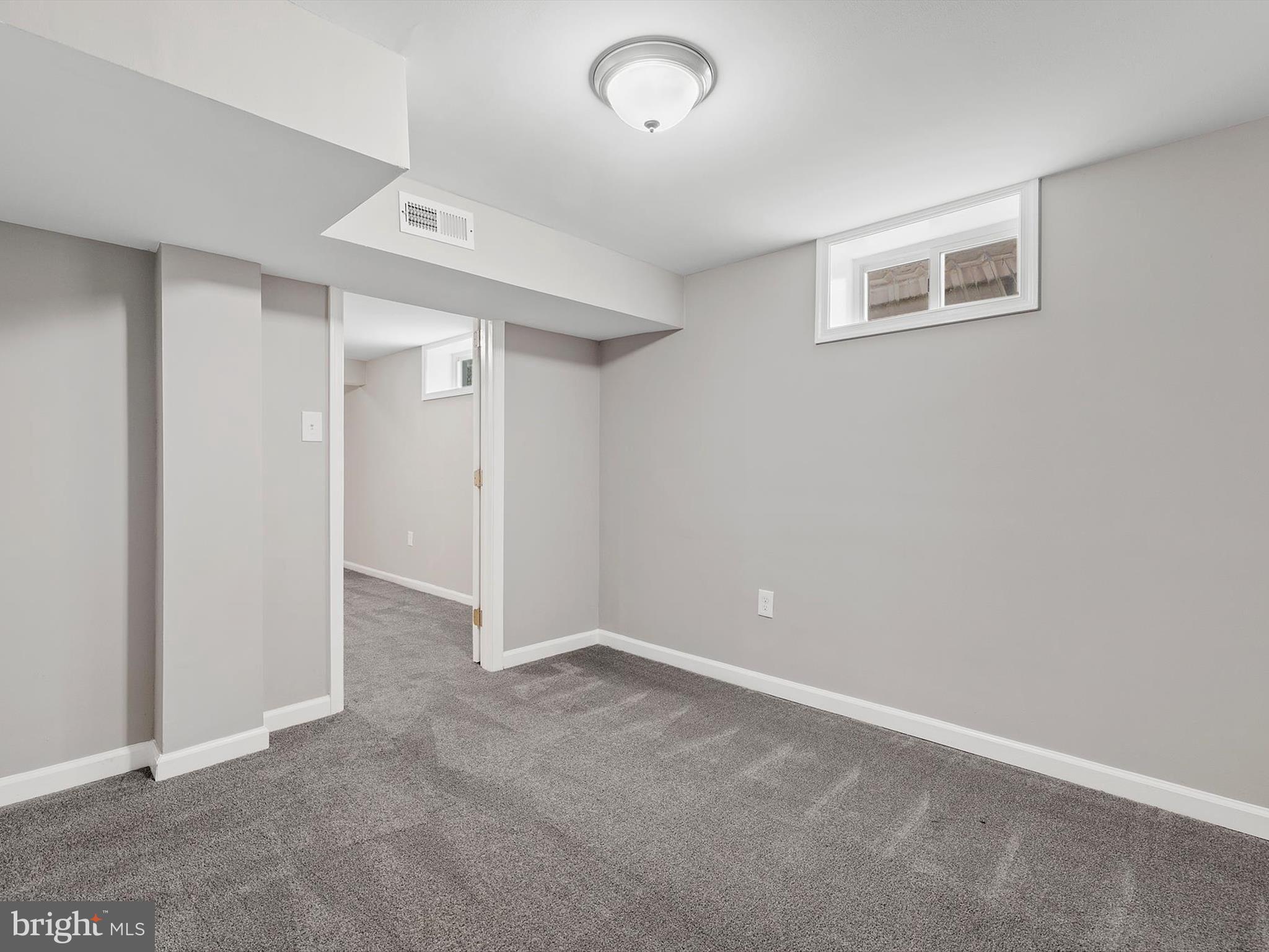 VILLAGE OF HICKORY HOLLOW - Residential