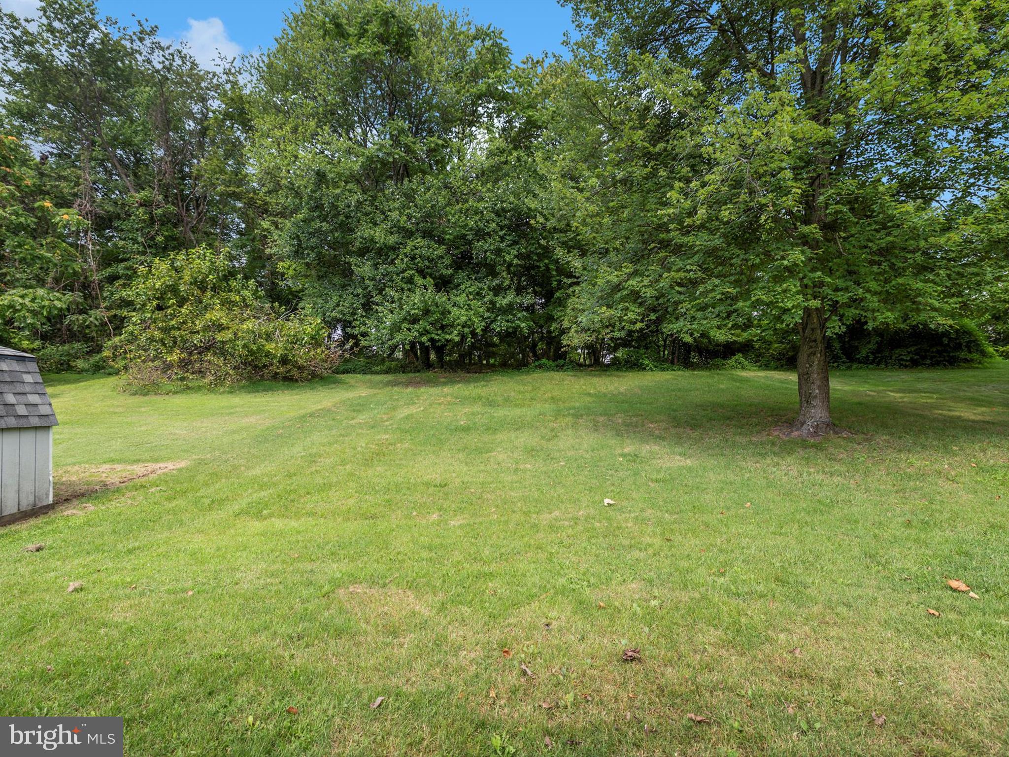 VILLAGE OF HICKORY HOLLOW - Residential