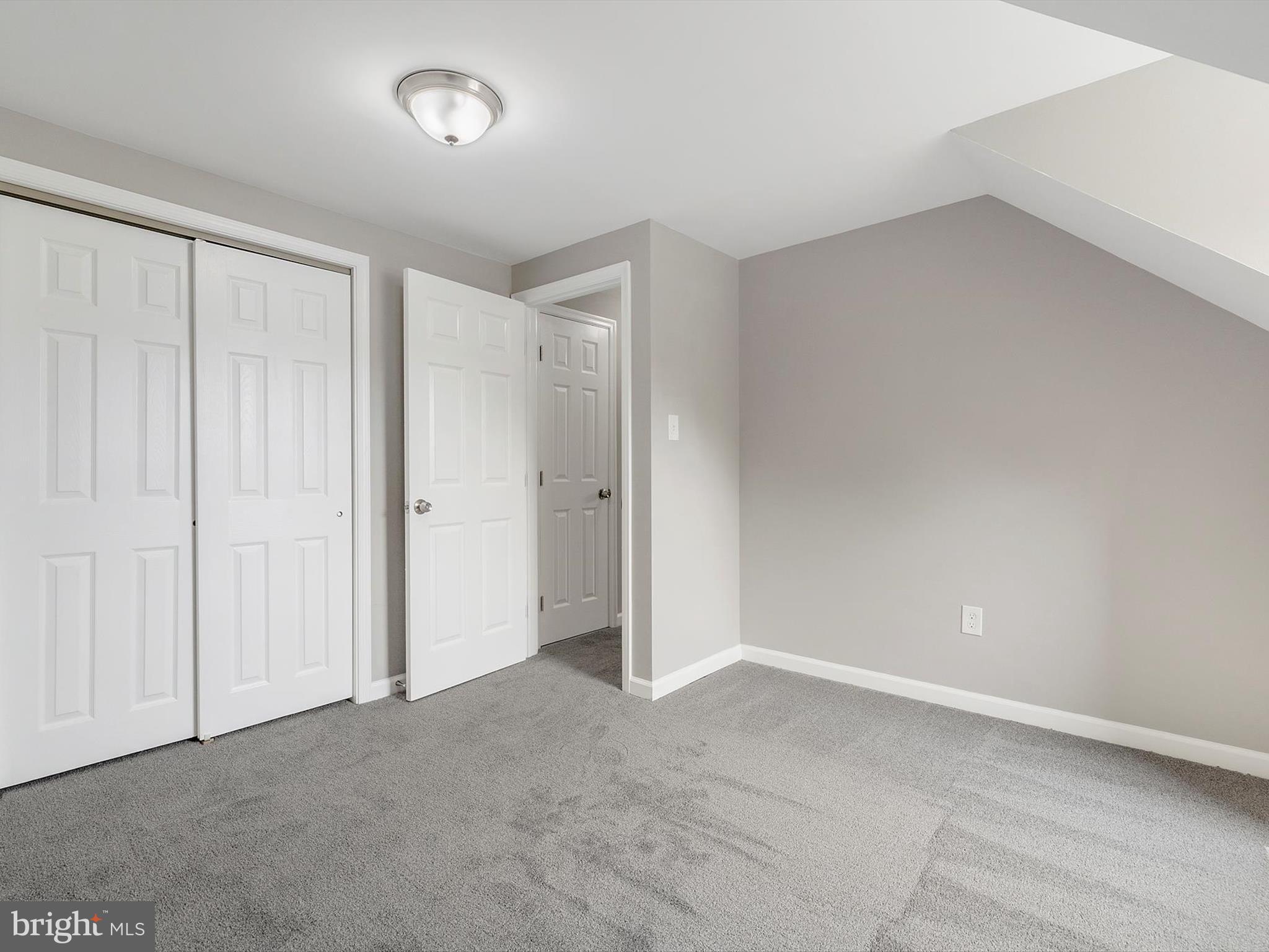 VILLAGE OF HICKORY HOLLOW - Residential