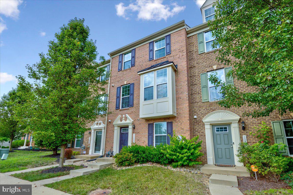 FIELDSIDE AT ST CHARLES - Residential