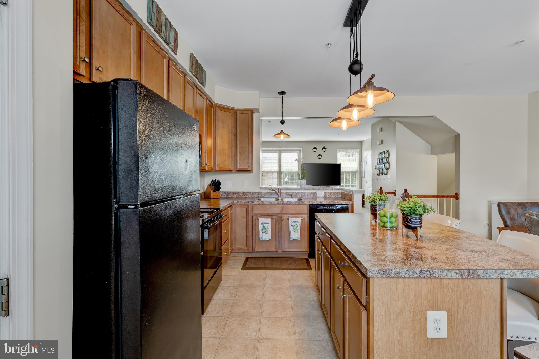 FIELDSIDE AT ST CHARLES - Residential