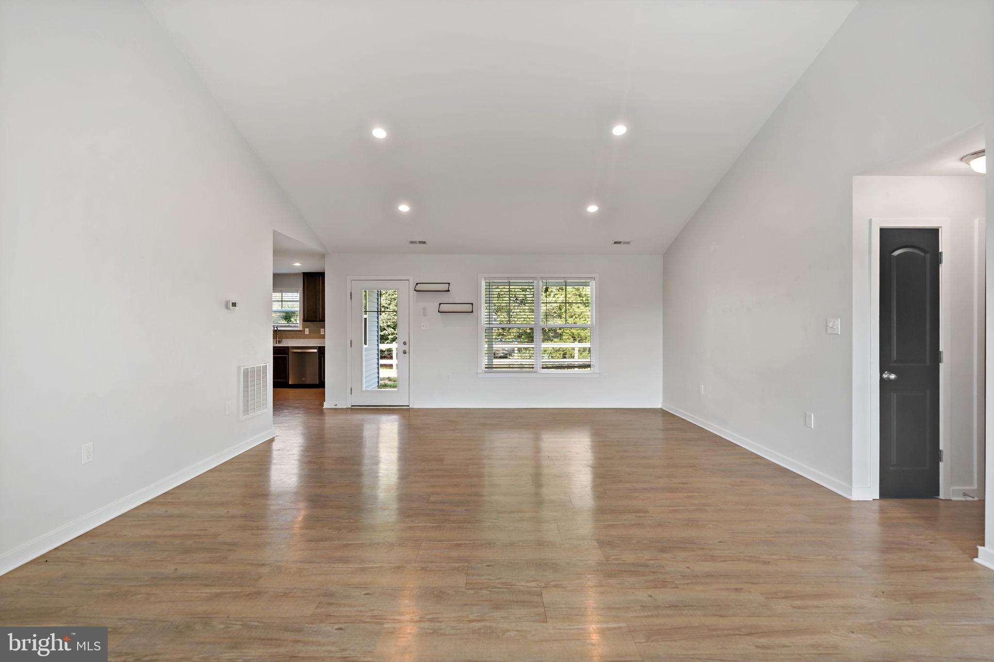 BRIDLE CREEK - Residential