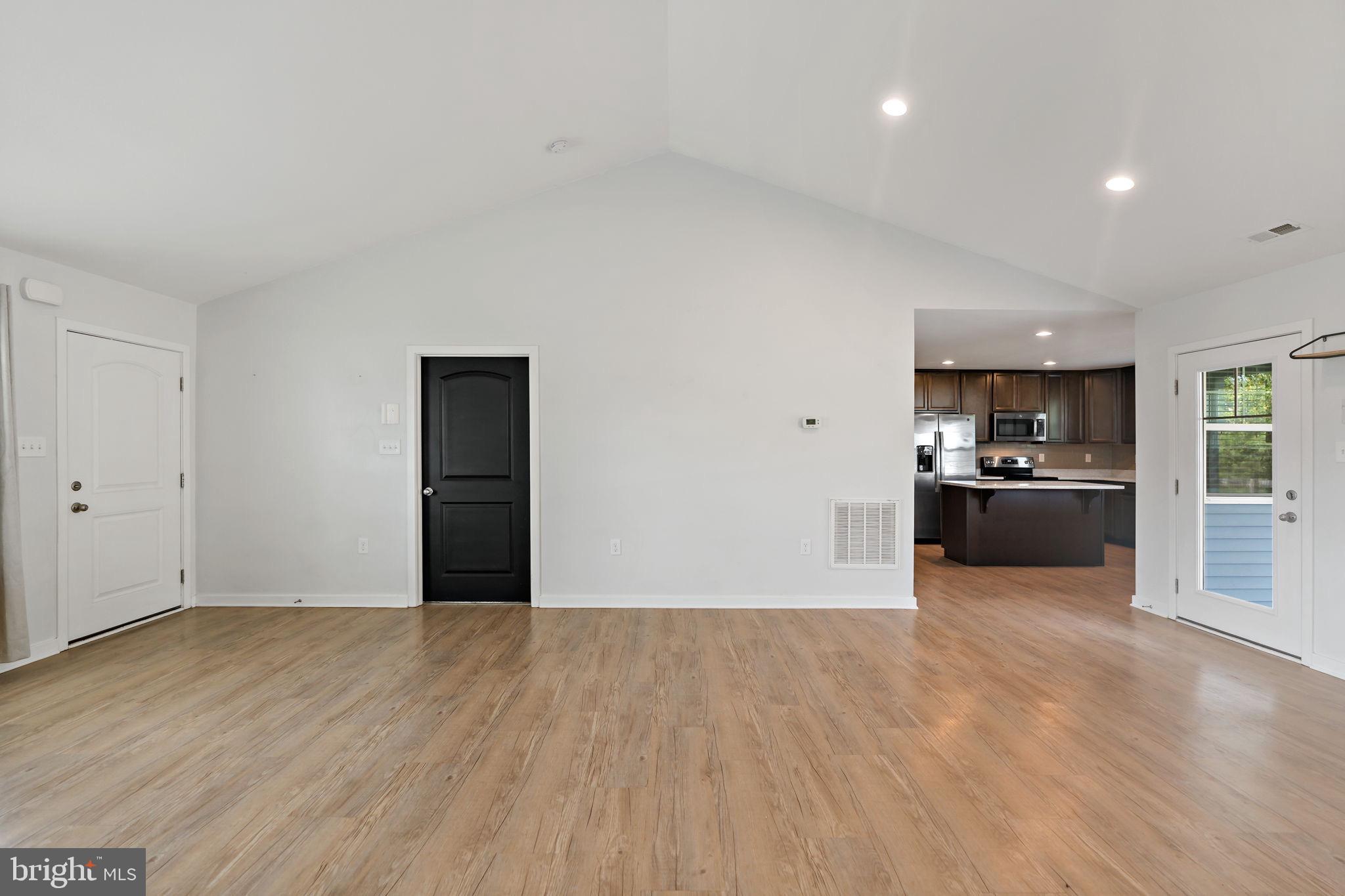 BRIDLE CREEK - Residential